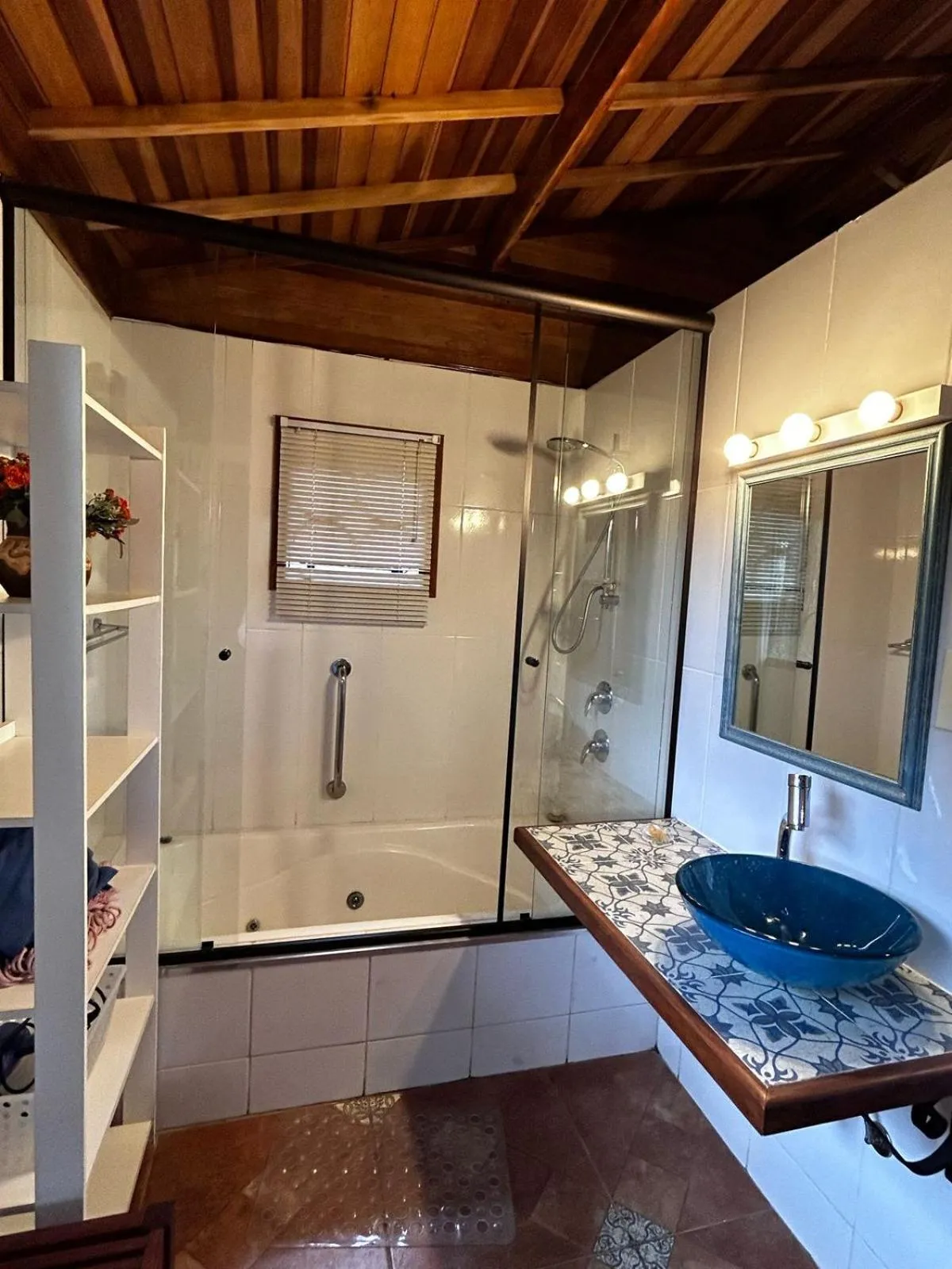 Shower in Chalés ANECUEM