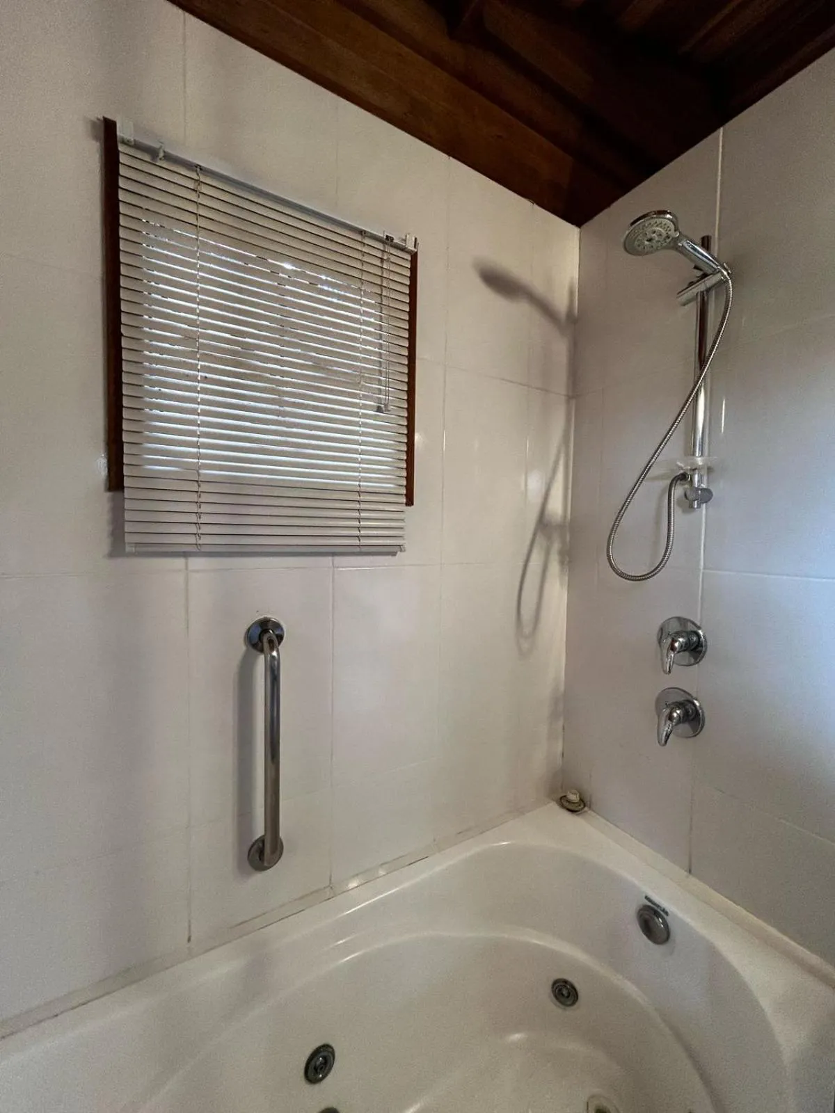 Bath in Chalés ANECUEM