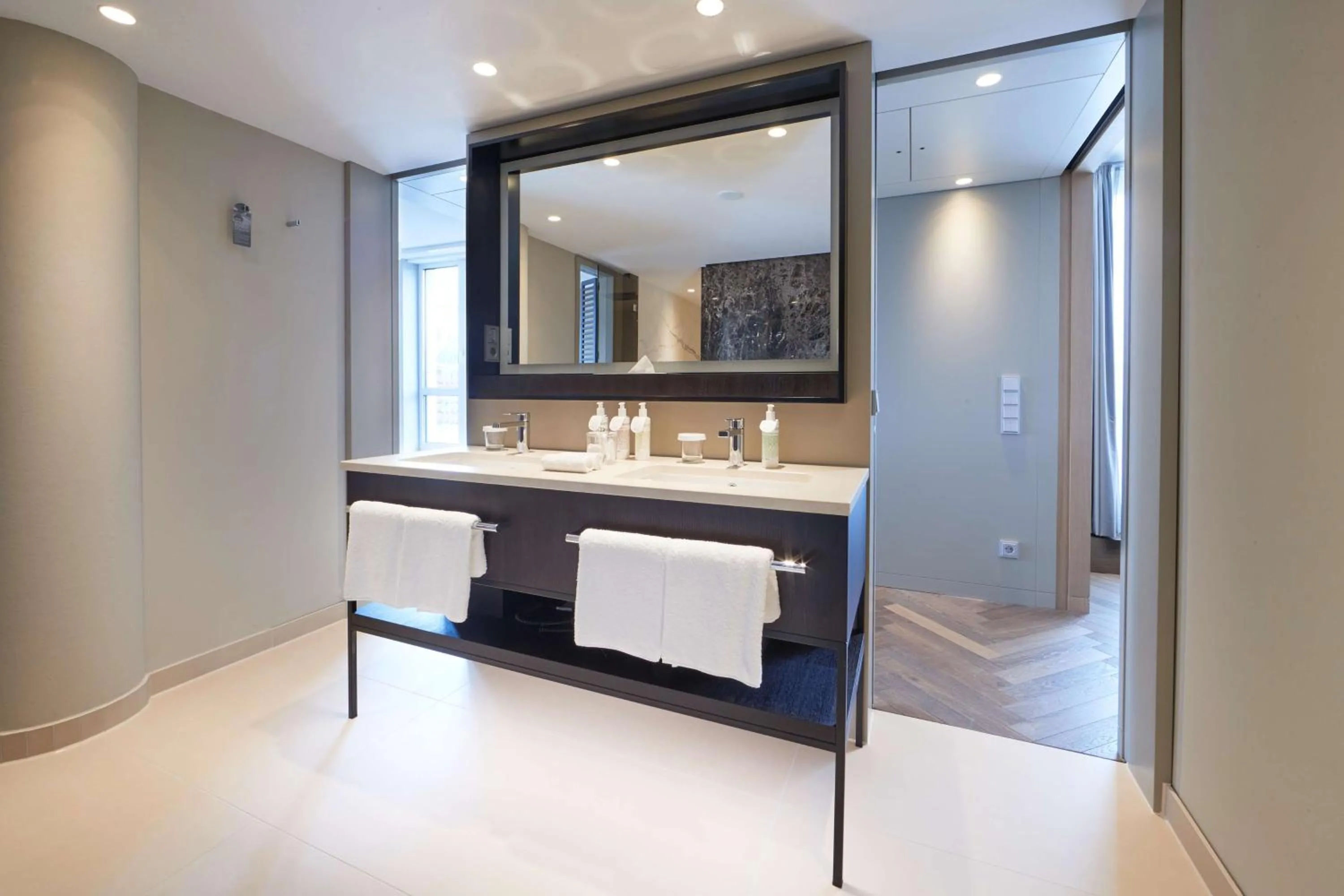 Bathroom in ATLANTIC Grand Hotel Bremen