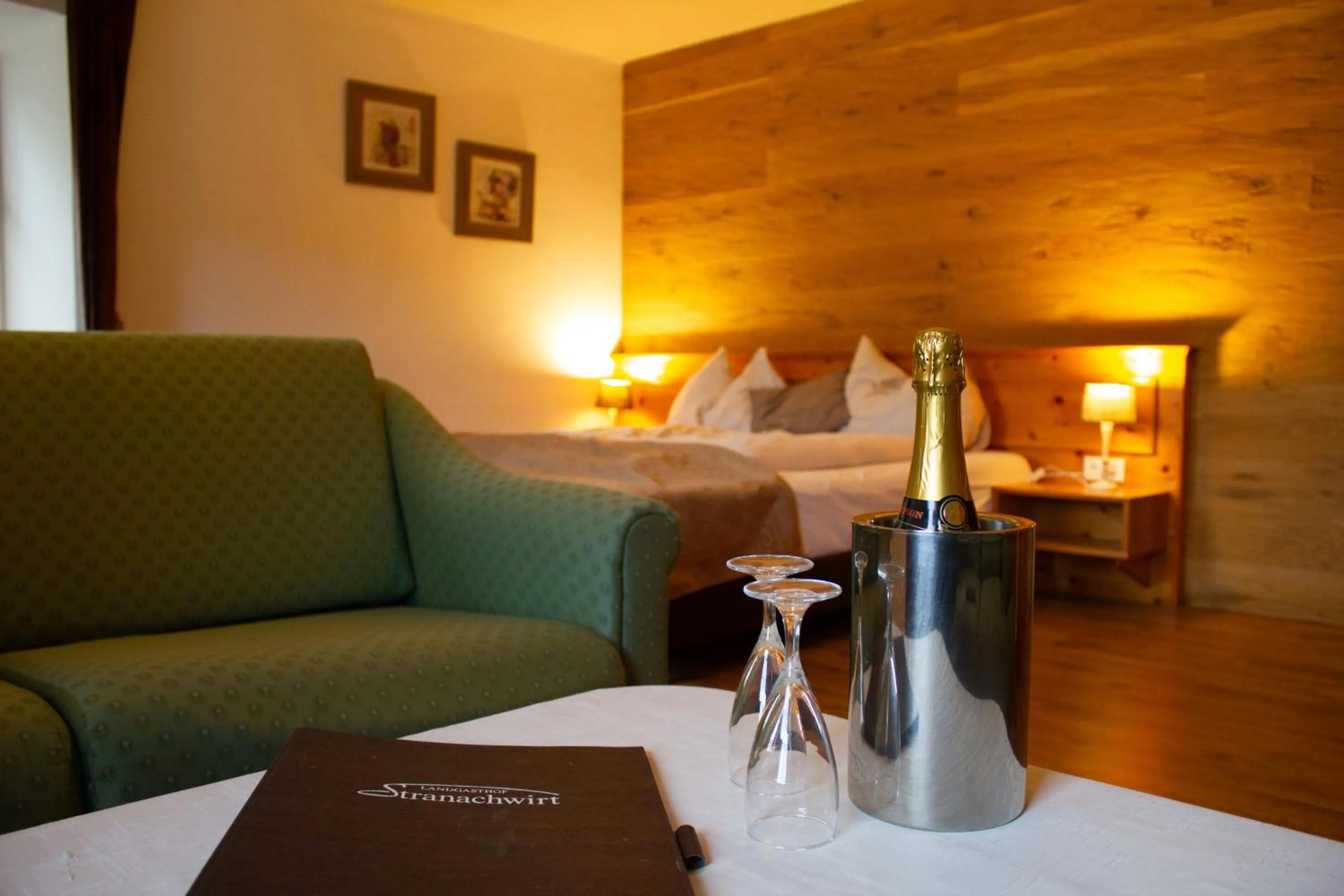 Bed in Hotel Gasthof Stranachwirt