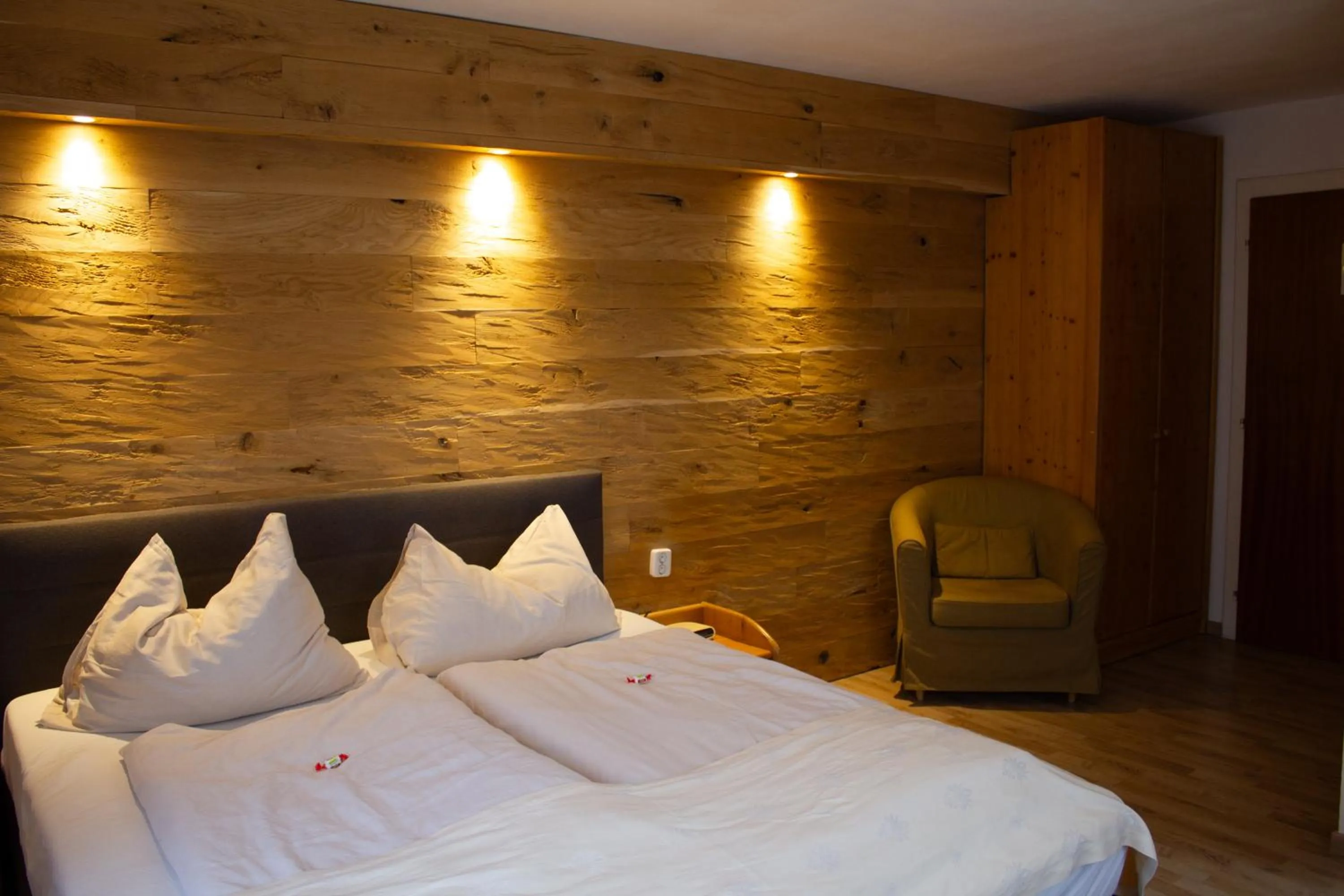 Bed in Hotel Gasthof Stranachwirt