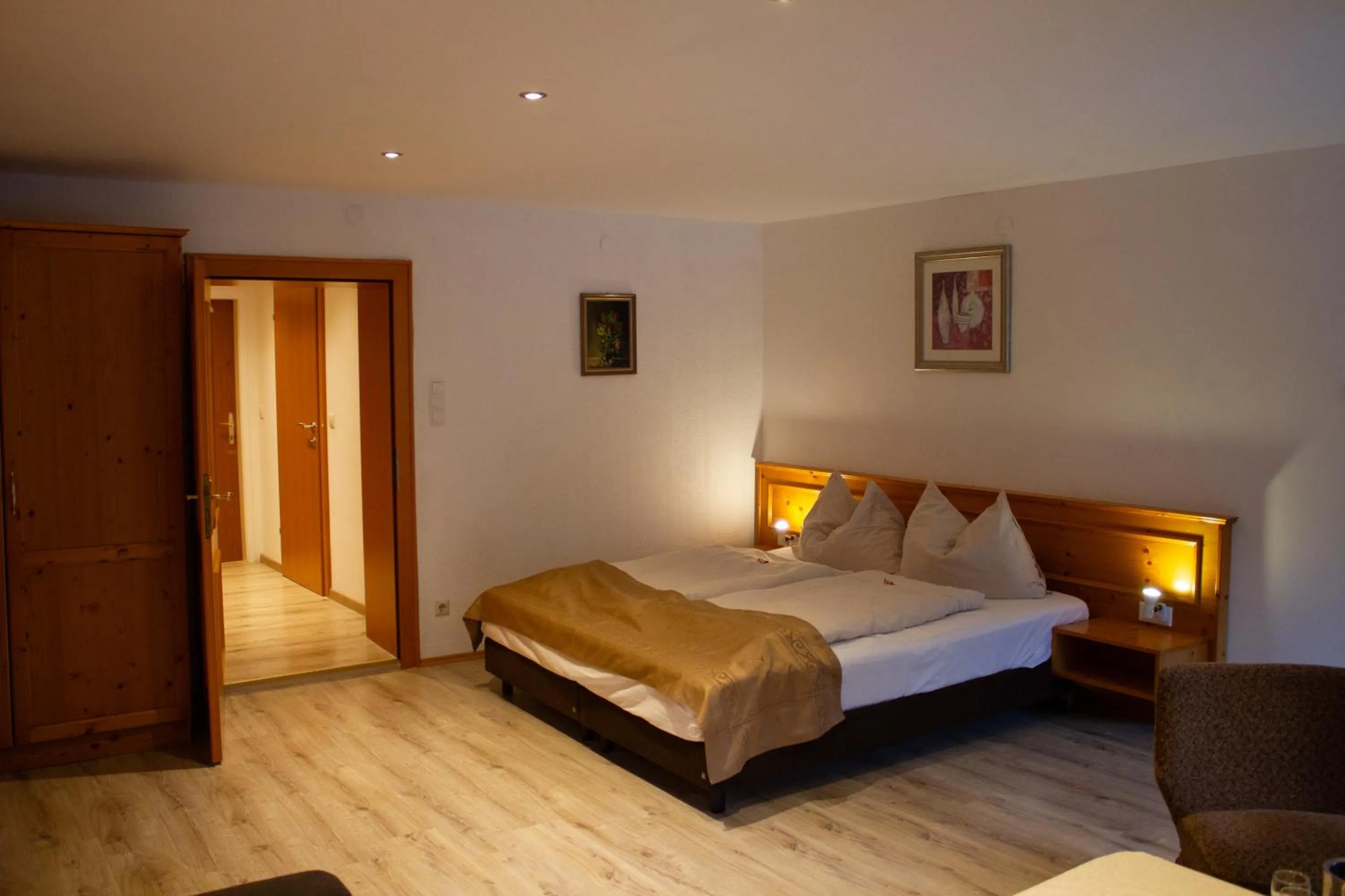 Bed in Hotel Gasthof Stranachwirt