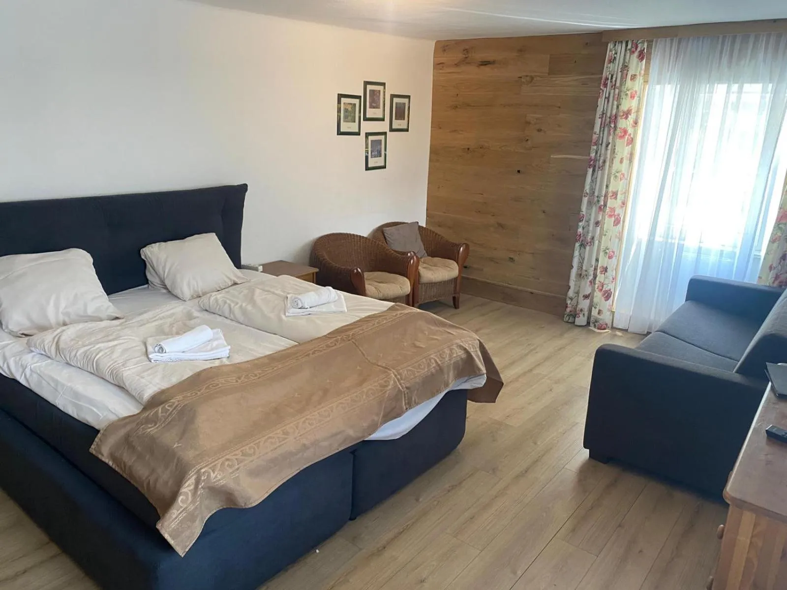 Bed in Hotel Gasthof Stranachwirt