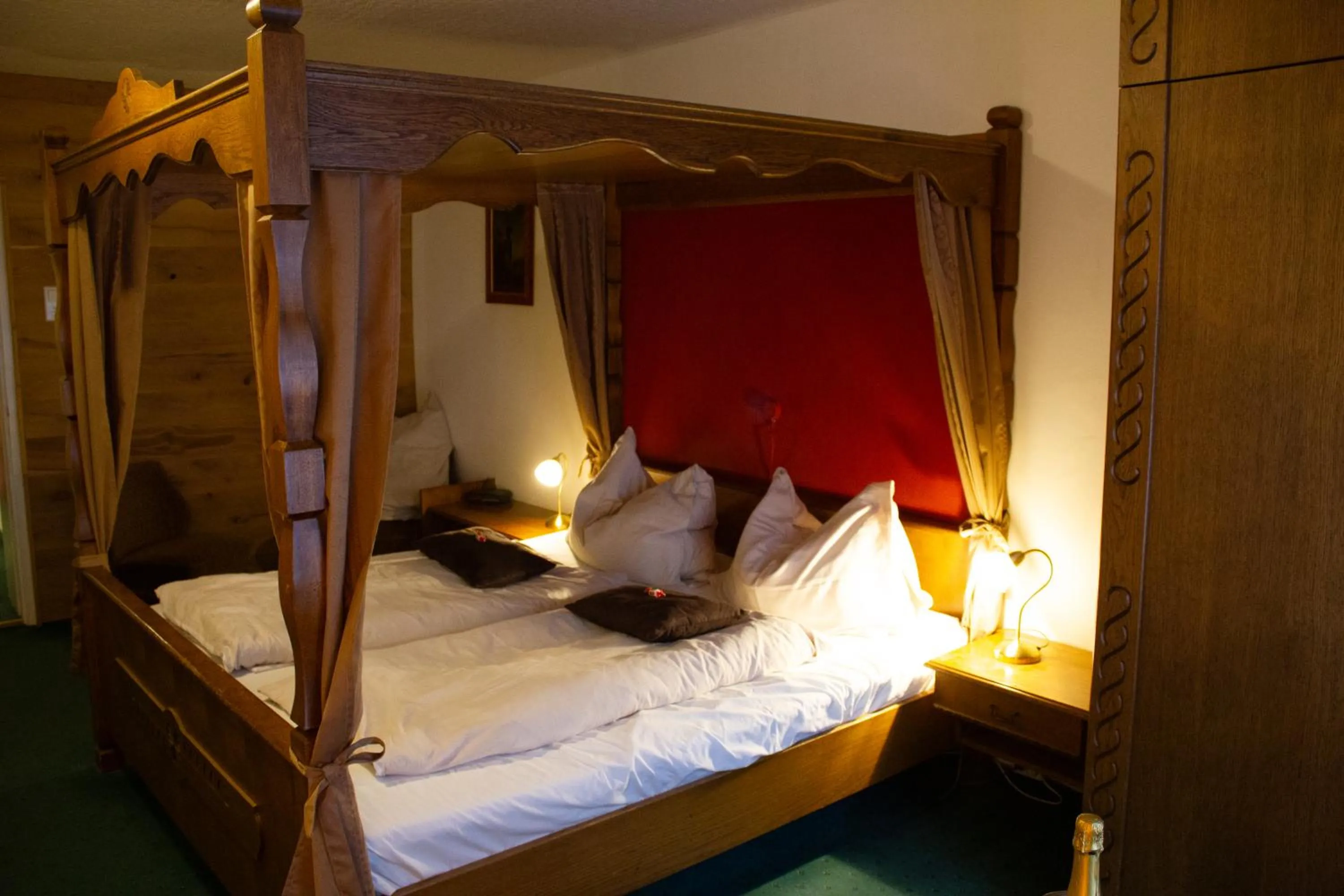 Bed in Hotel Gasthof Stranachwirt