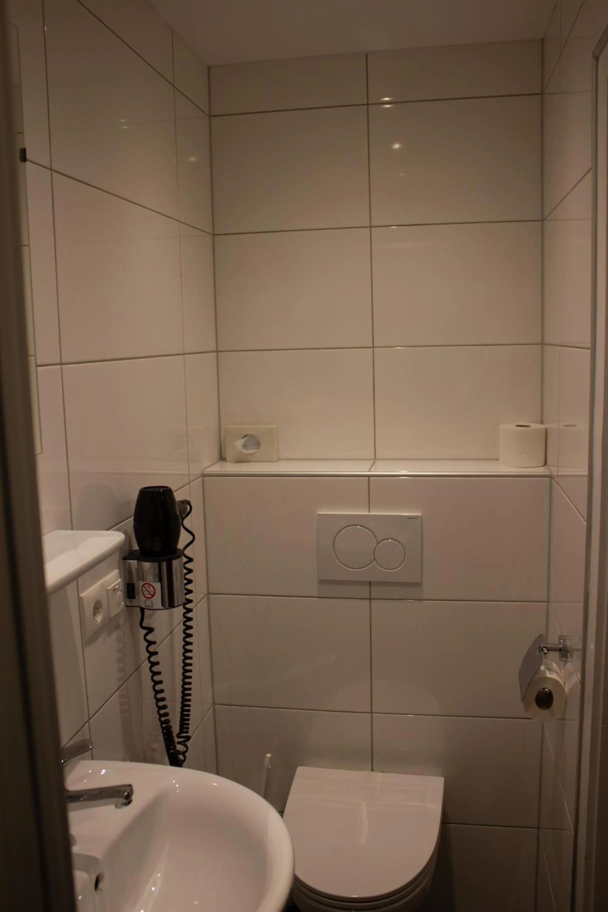 Toilet in Hotel Gasthof Stranachwirt