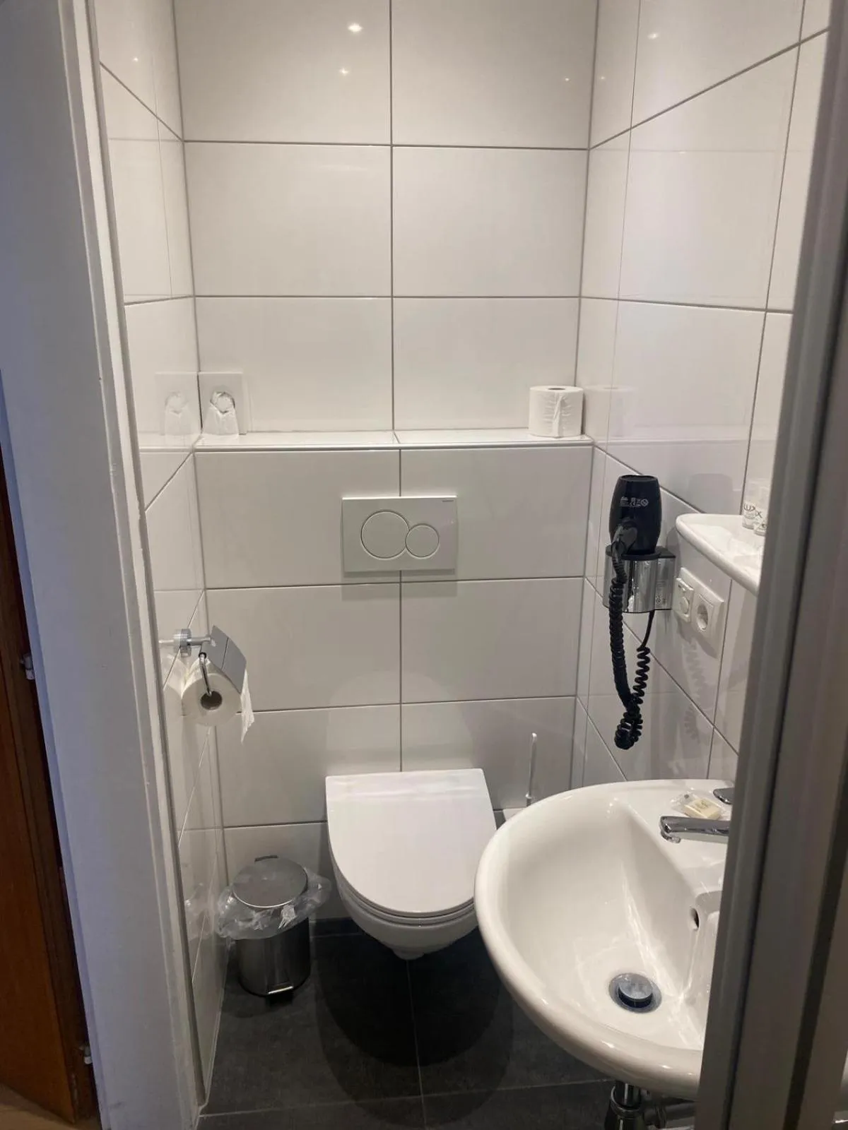 Toilet in Hotel Gasthof Stranachwirt