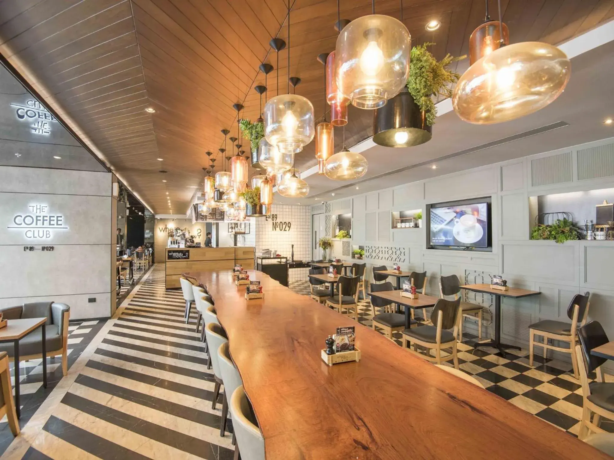 Restaurant/places to eat in Maitria Hotel Sukhumvit 18 Bangkok – A Chatrium Collection Restaurant/places to eat in Maitria Hotel Sukhumvit 18 Bangkok – A Chatrium Collection