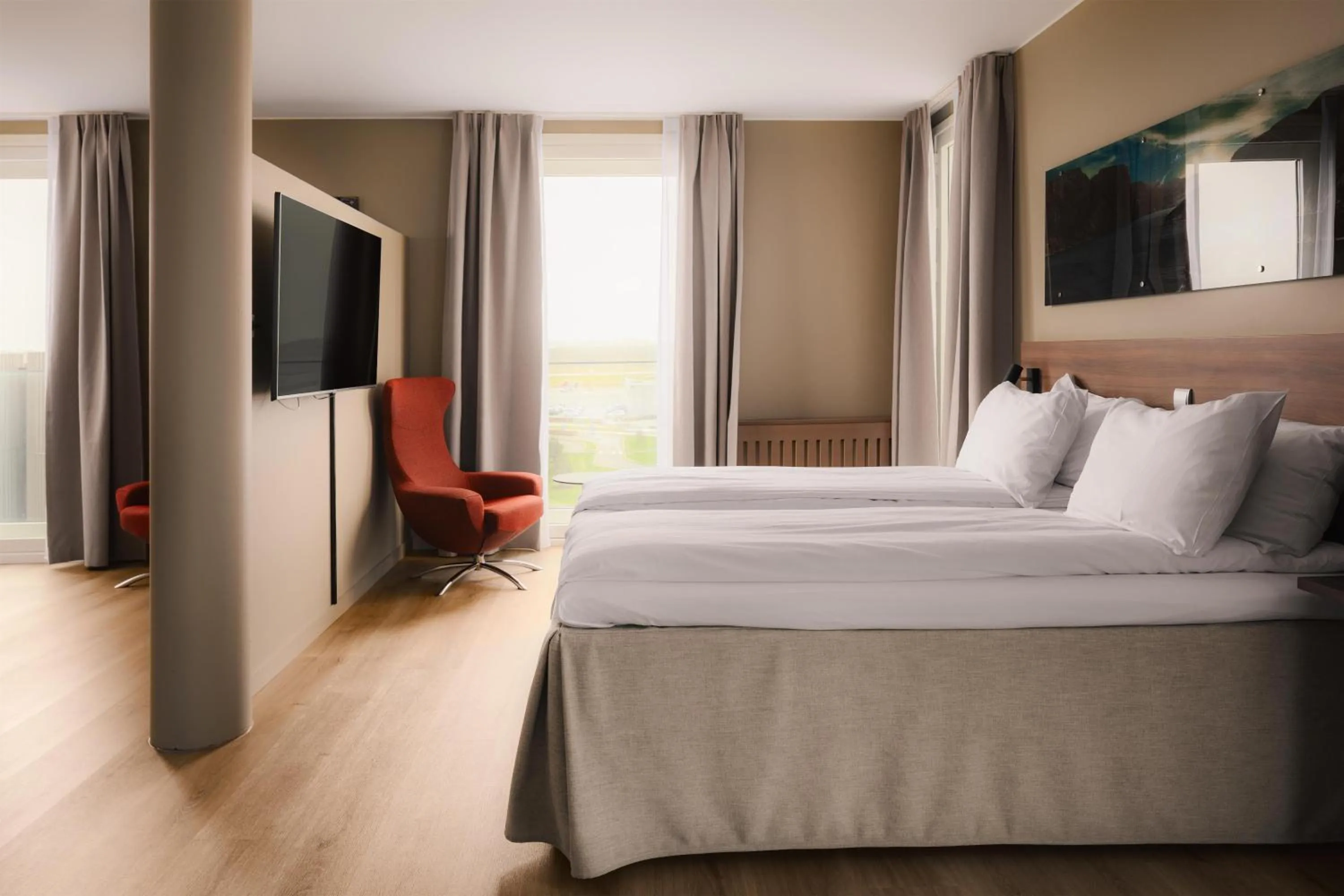 Photo of the whole room, Bed in Scandic Stavanger Airport