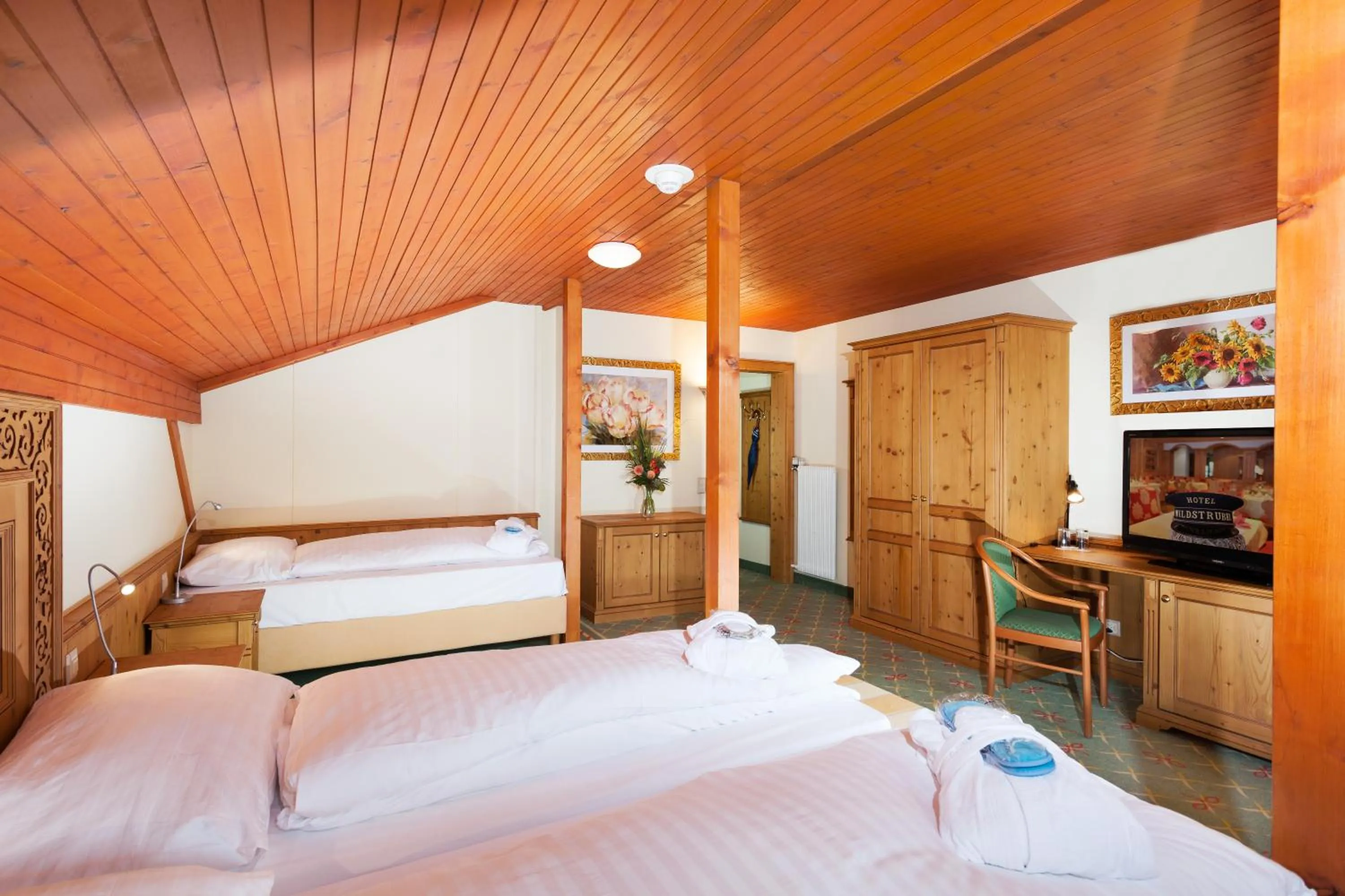 Bed in Sporthotel Wildstrubel