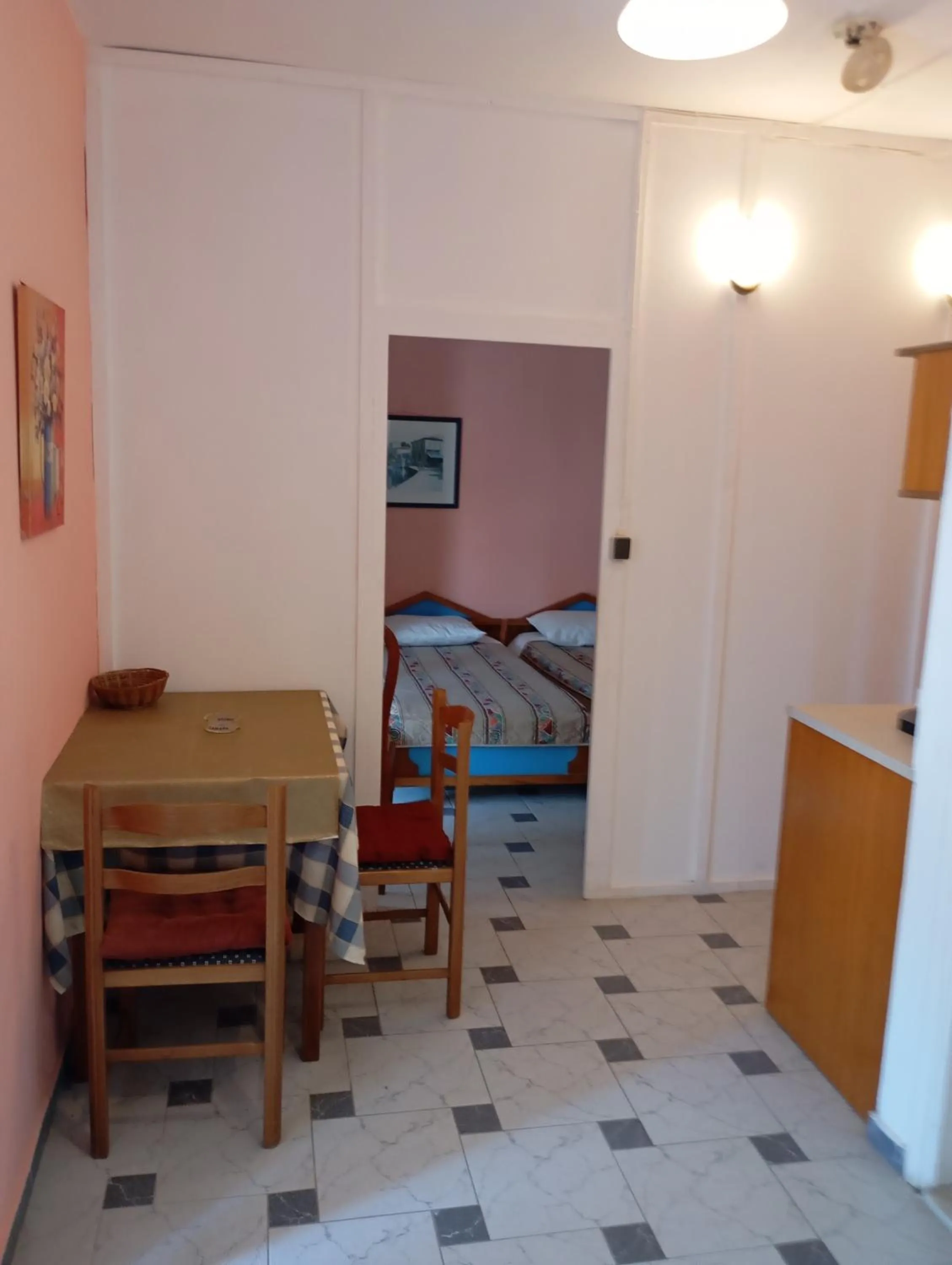 Bed in Denise Apartments Kefalos