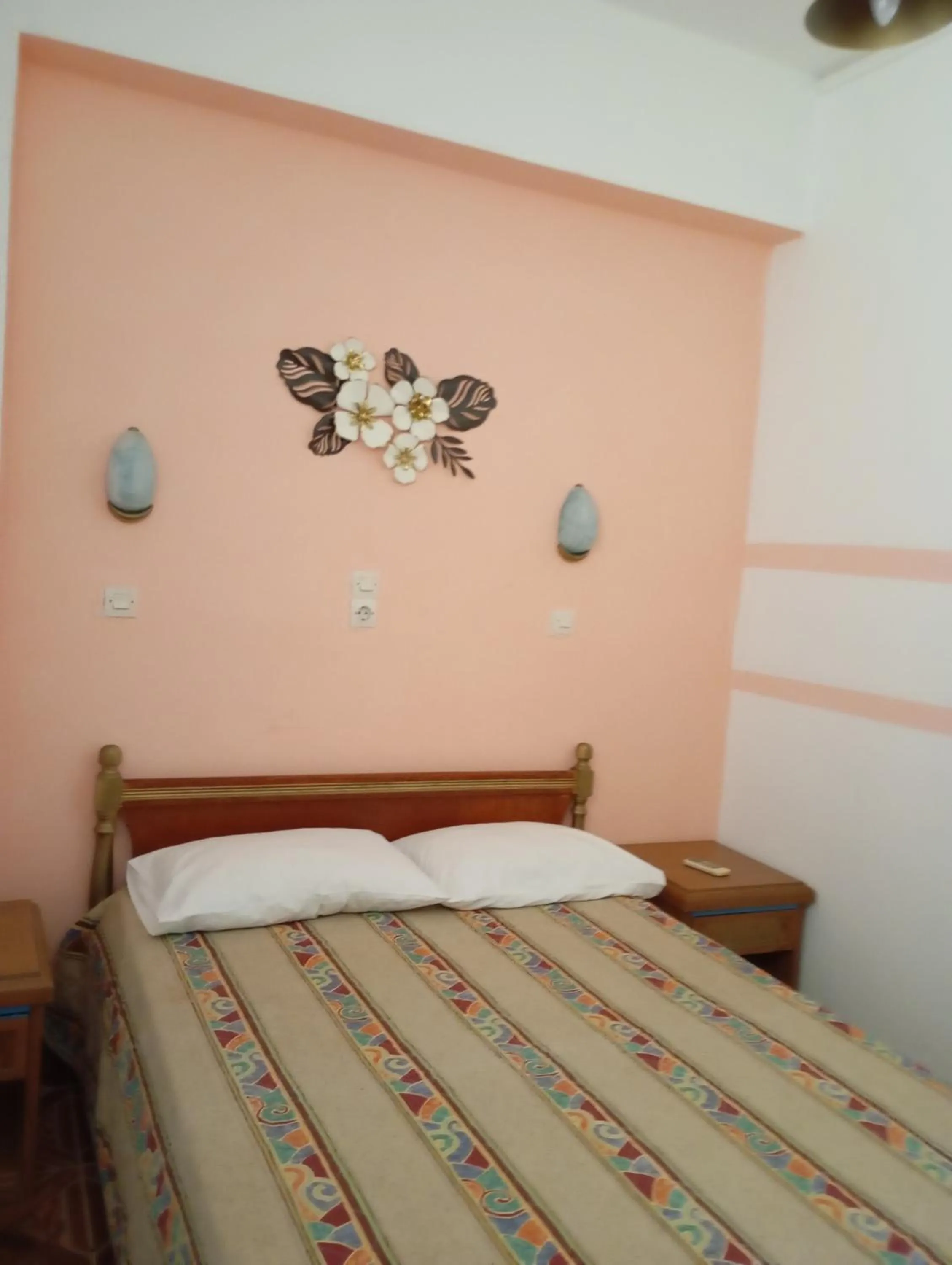 Bed in Denise Apartments Kefalos