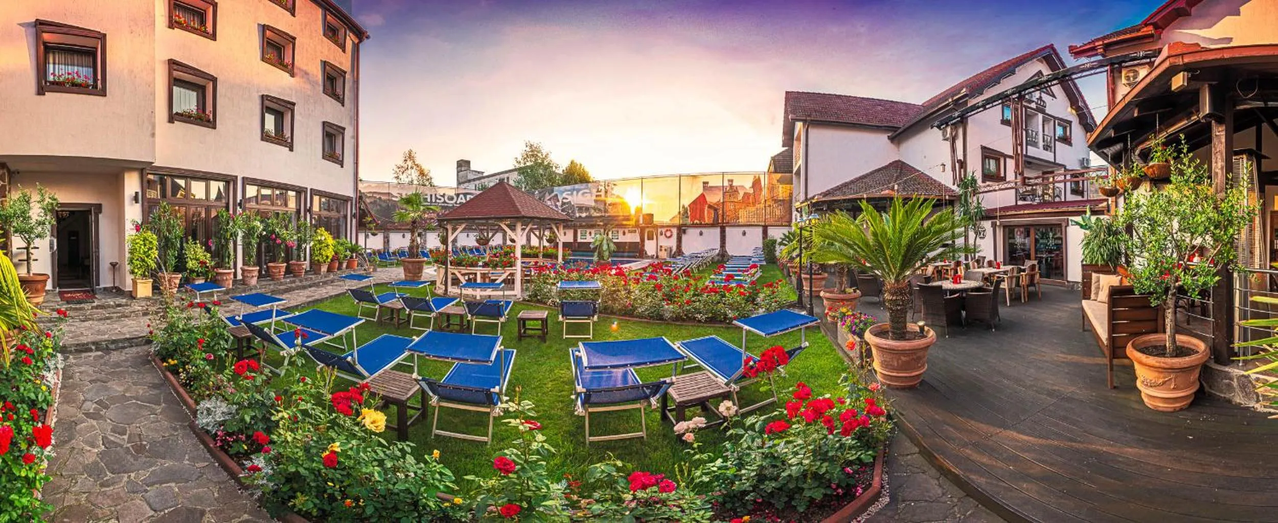 Restaurant/places to eat in Hotel Korona