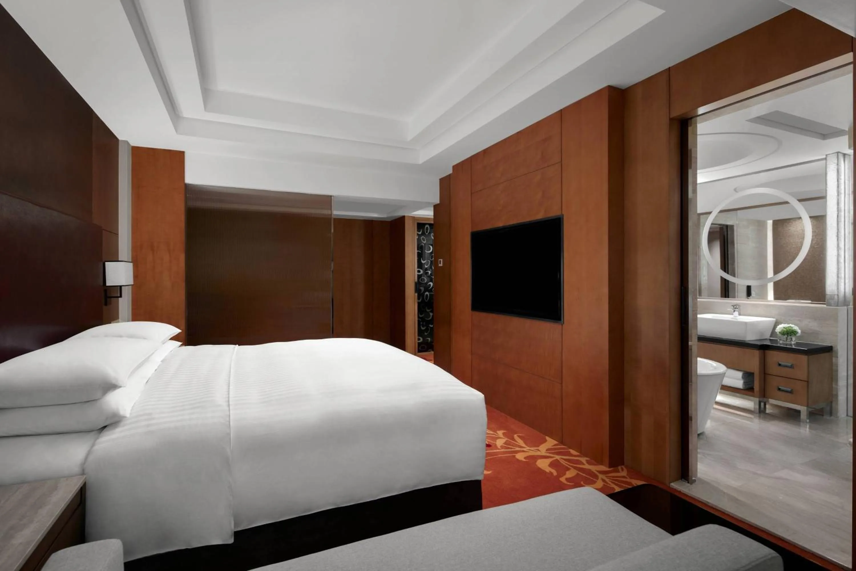 Bedroom, Bed in Suzhou Marriott Hotel