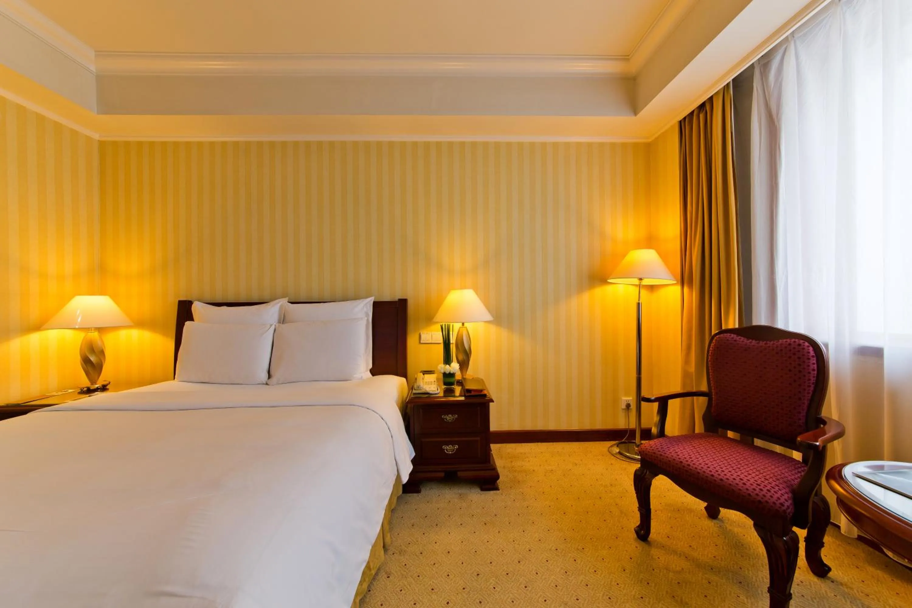 Photo of the whole room, Bed in Clarion Hotel Tianjin