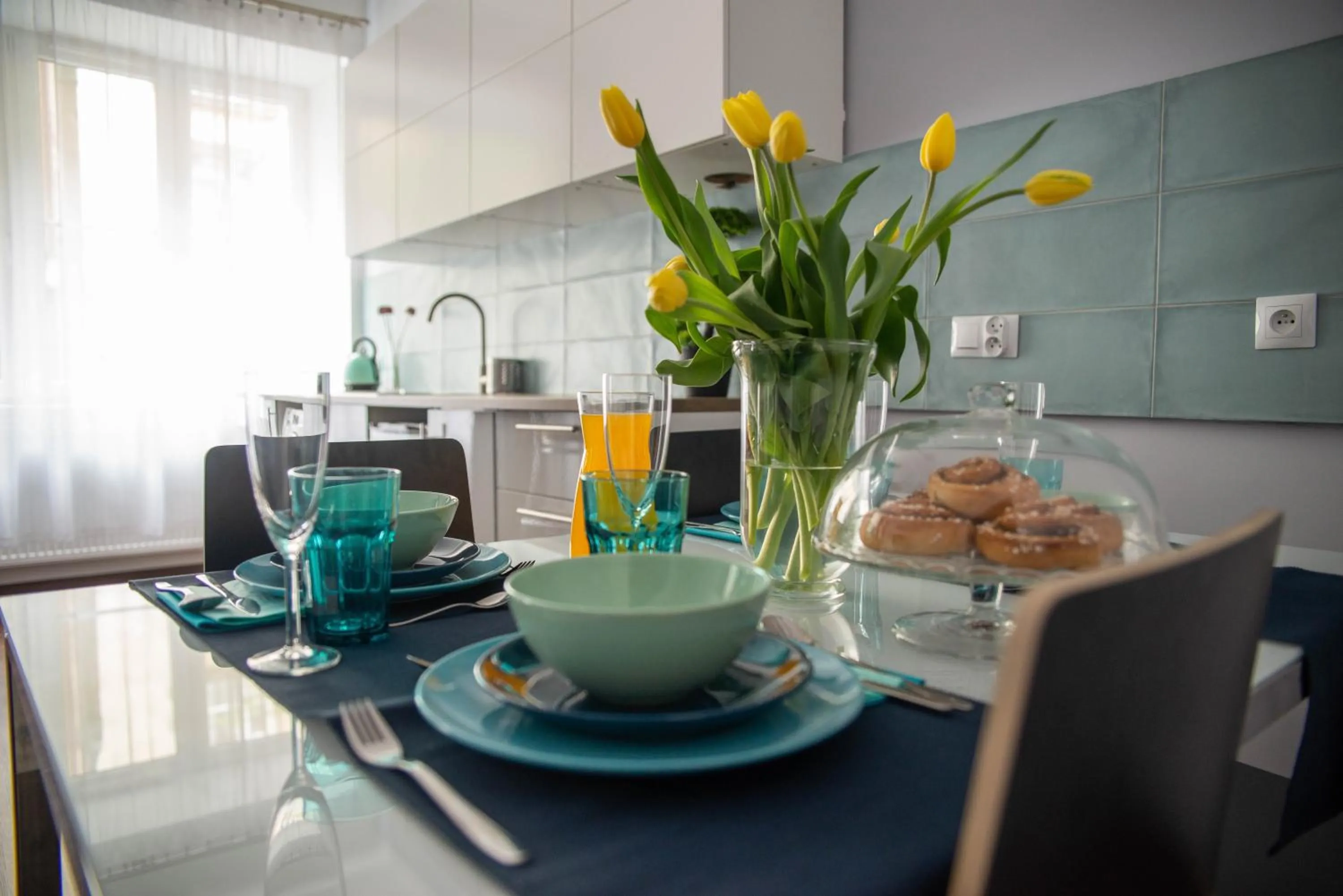 Kitchen or kitchenette in Leo Apartments Old Town