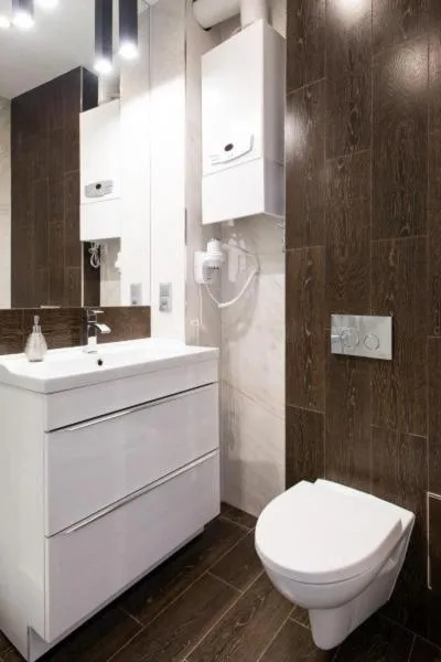 Toilet in Leo Apartments Old Town