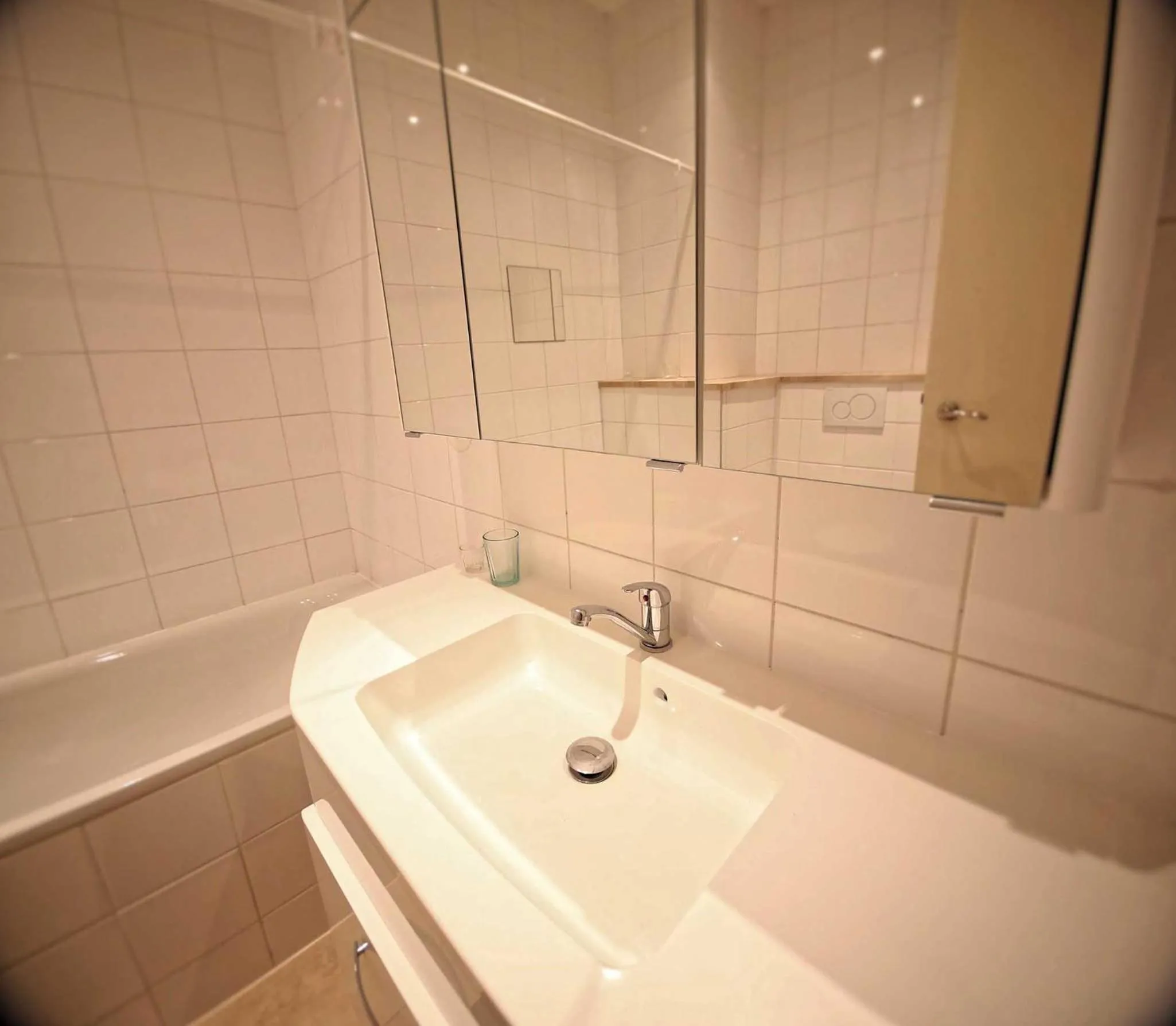 Bathroom in Apartments Stepanska 36