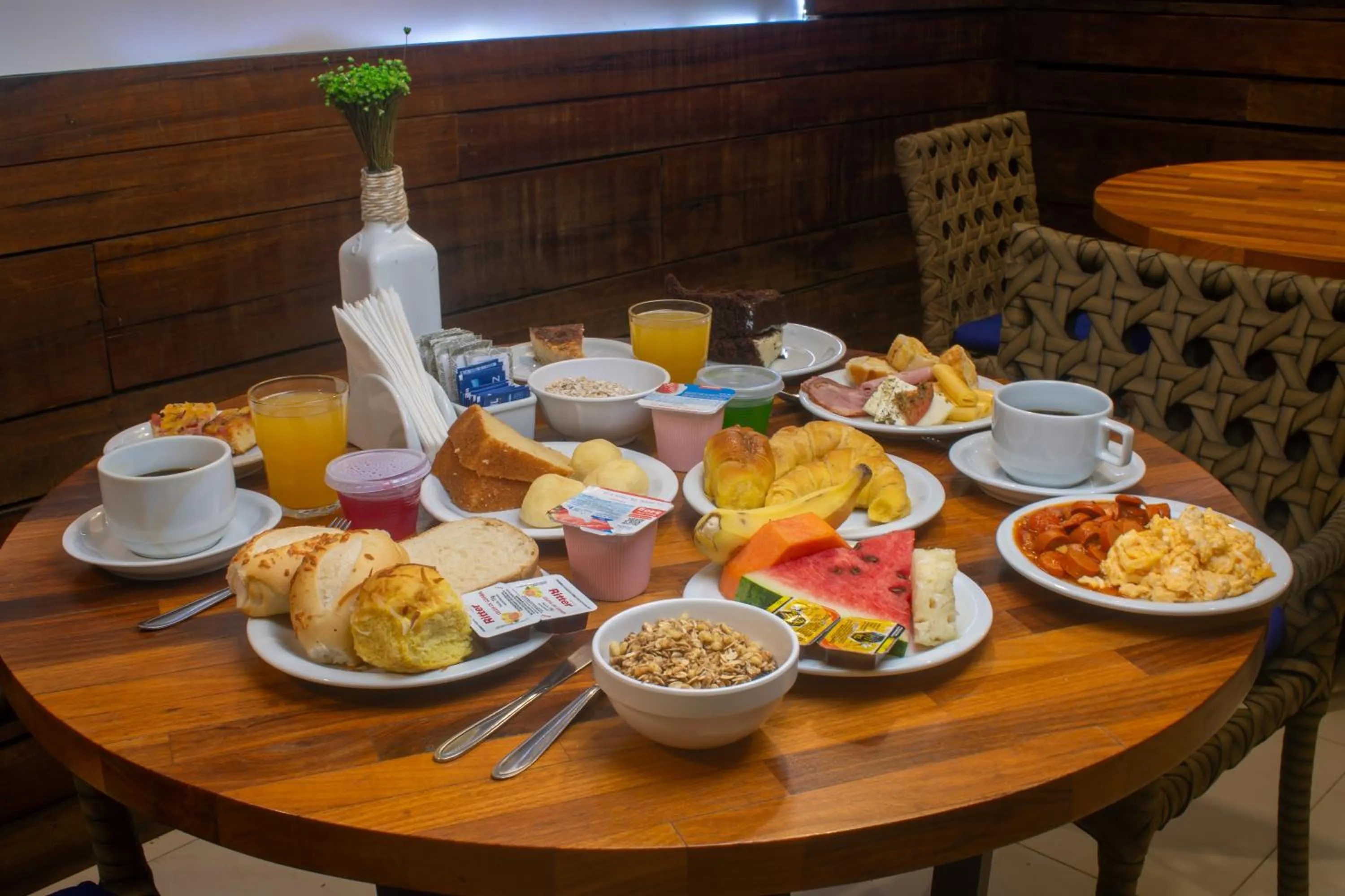 Breakfast in Hotel Barra da Lagoa by Latitud Hoteles