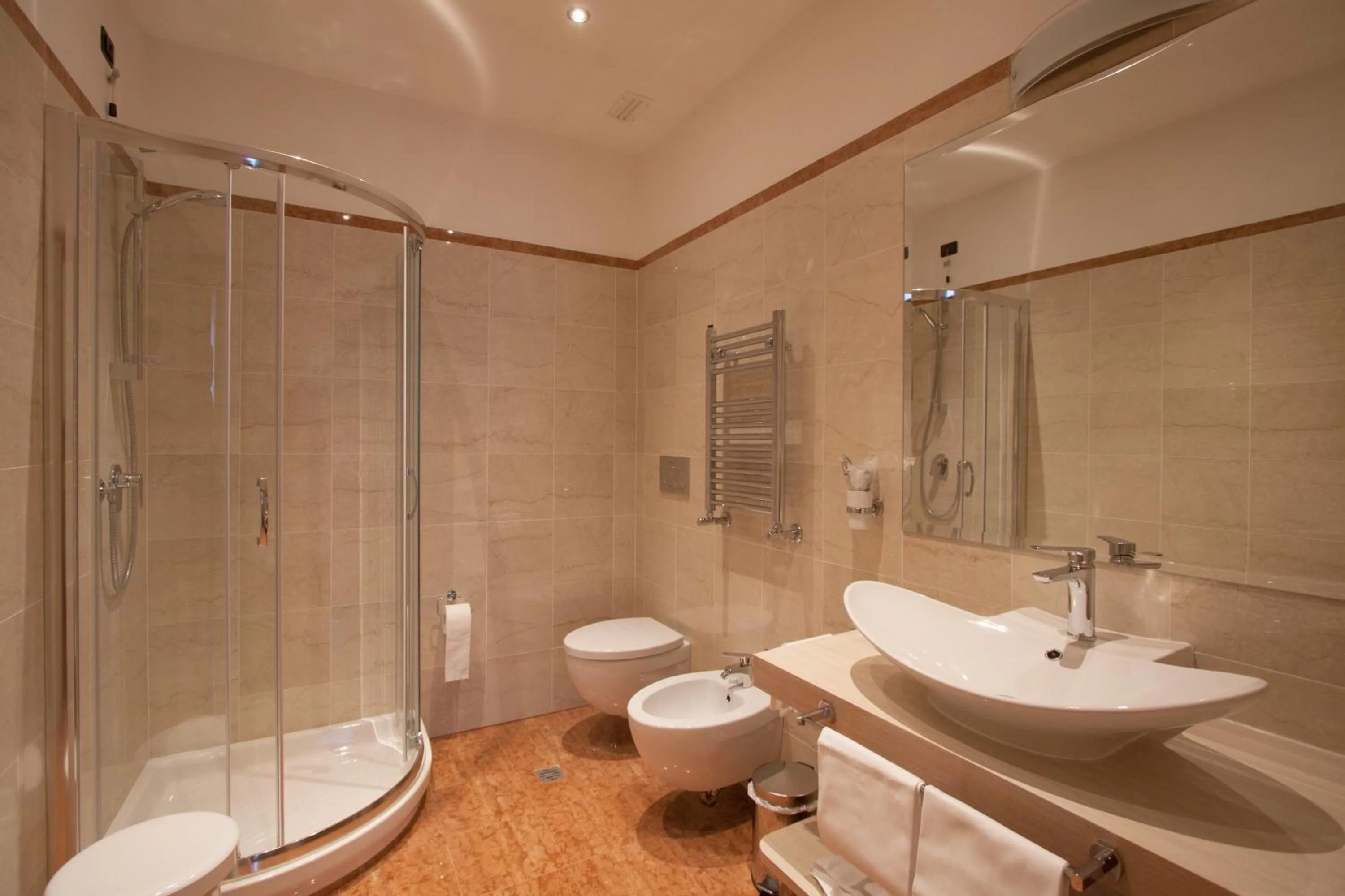 Bathroom in Hotel Laurentia