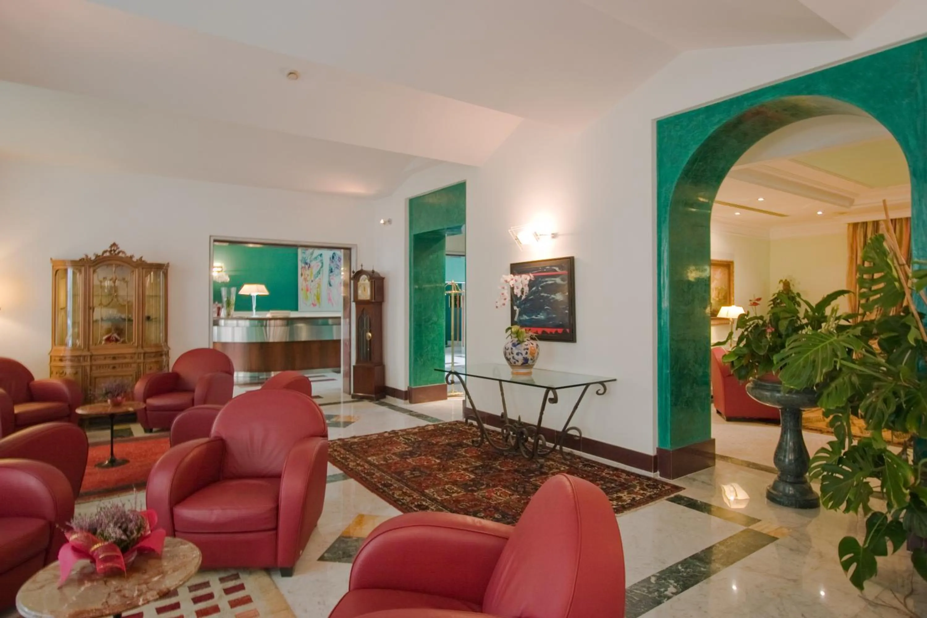 Lounge or bar in Ateneo Garden Palace