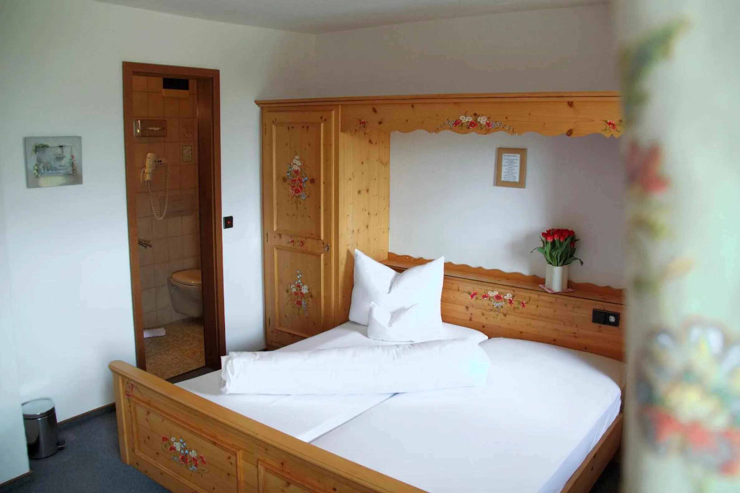 Photo of the whole room, Bed in Gasthaus Adler Fohrenbühl