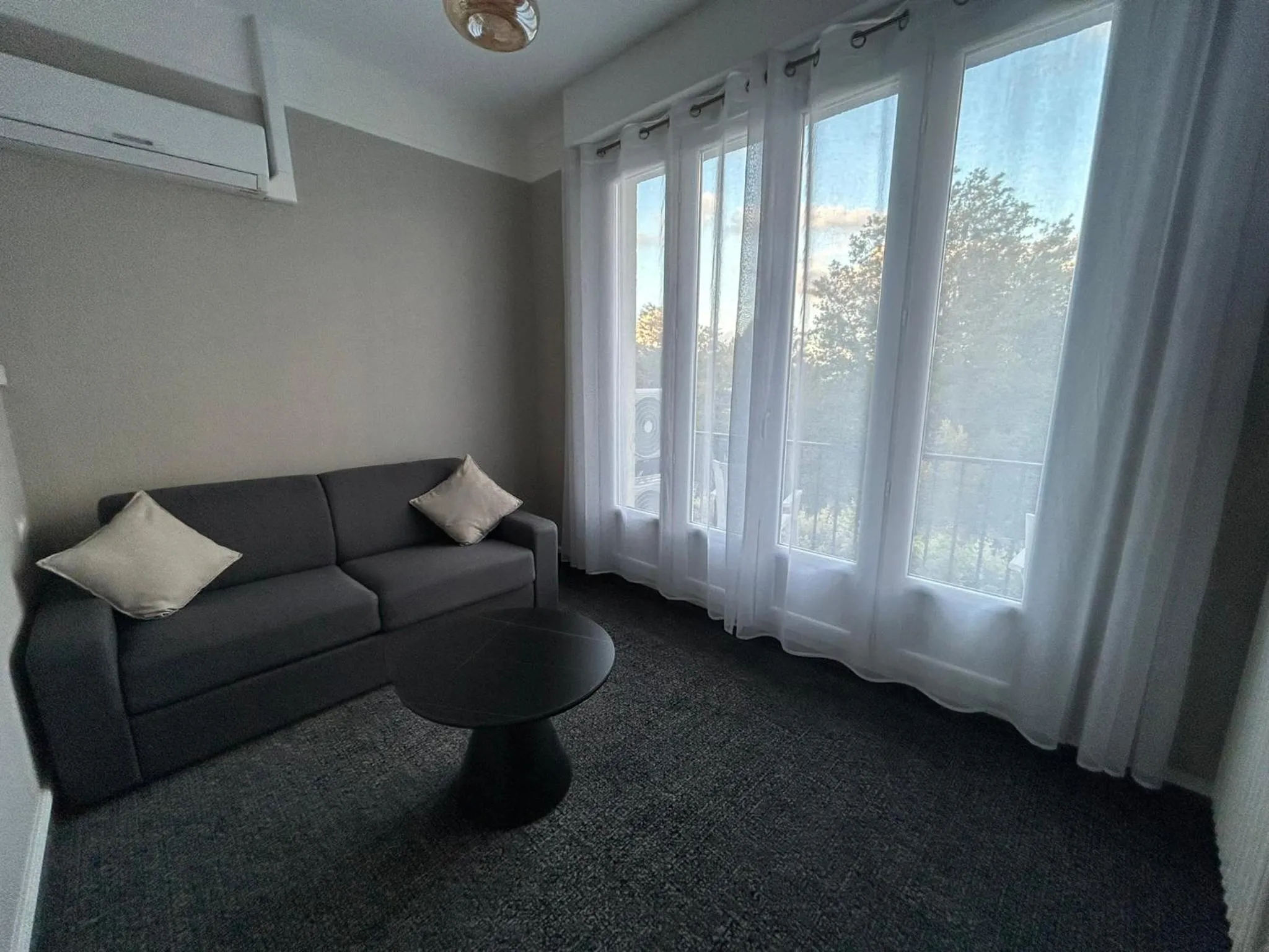 Brit Hotel Privilège Le Royal - Centre Gare