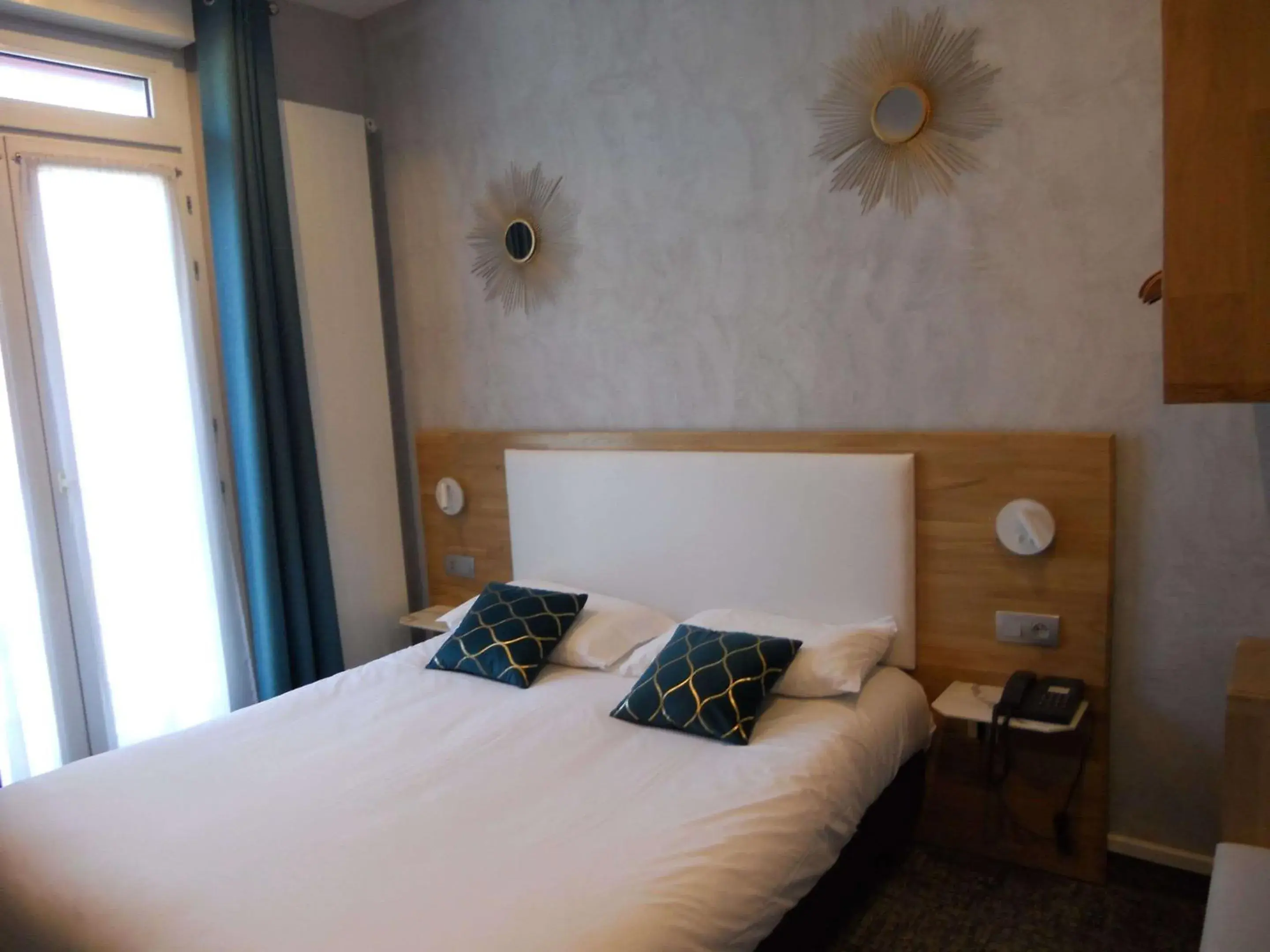 Comfort Double or Twin Room in Brit Hotel Privilège Le Royal - Centre Gare Comfort Double or Twin Room in Brit Hotel Privilège Le Royal - Centre Gare