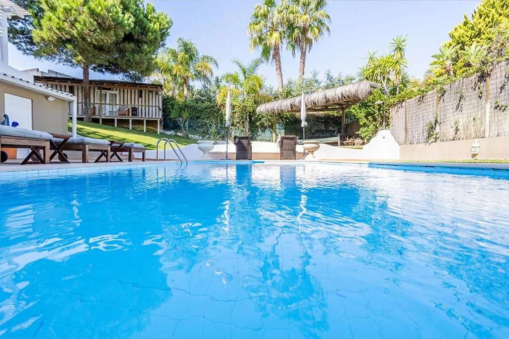 Pool view in Kochab Comporta