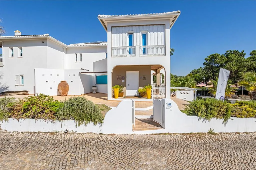 Property building in Kochab Comporta