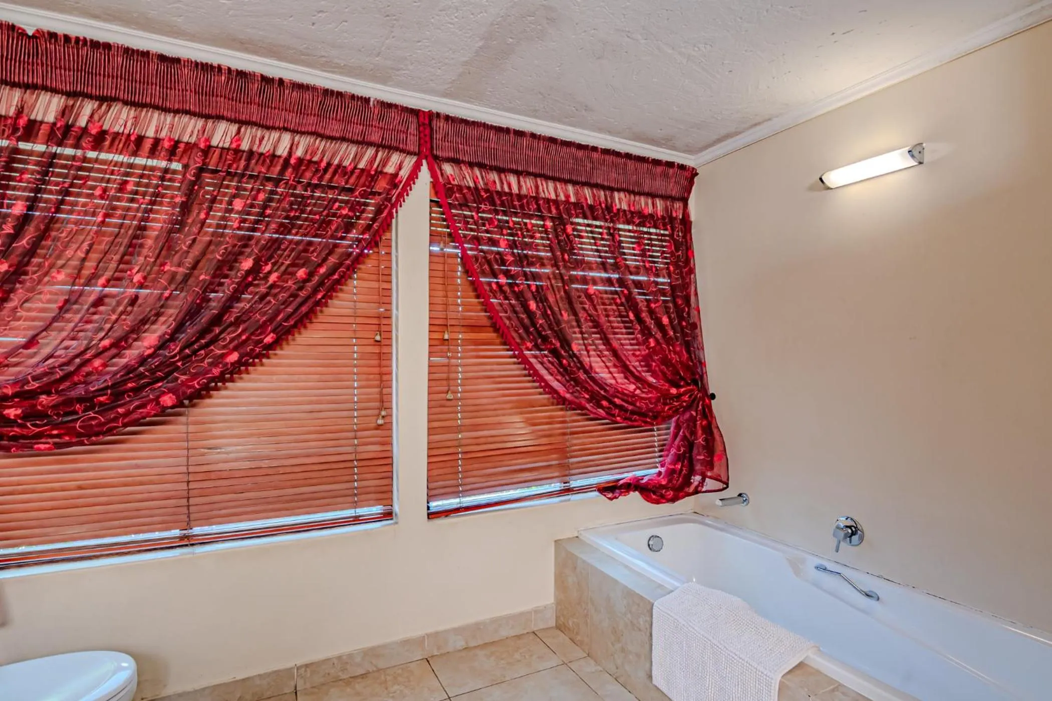 Bathroom in Lourie Lodge