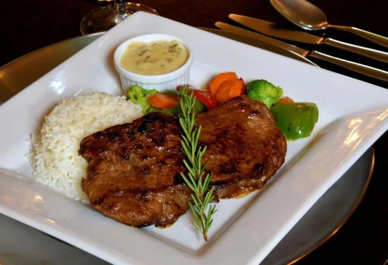 Food in Lourie Lodge