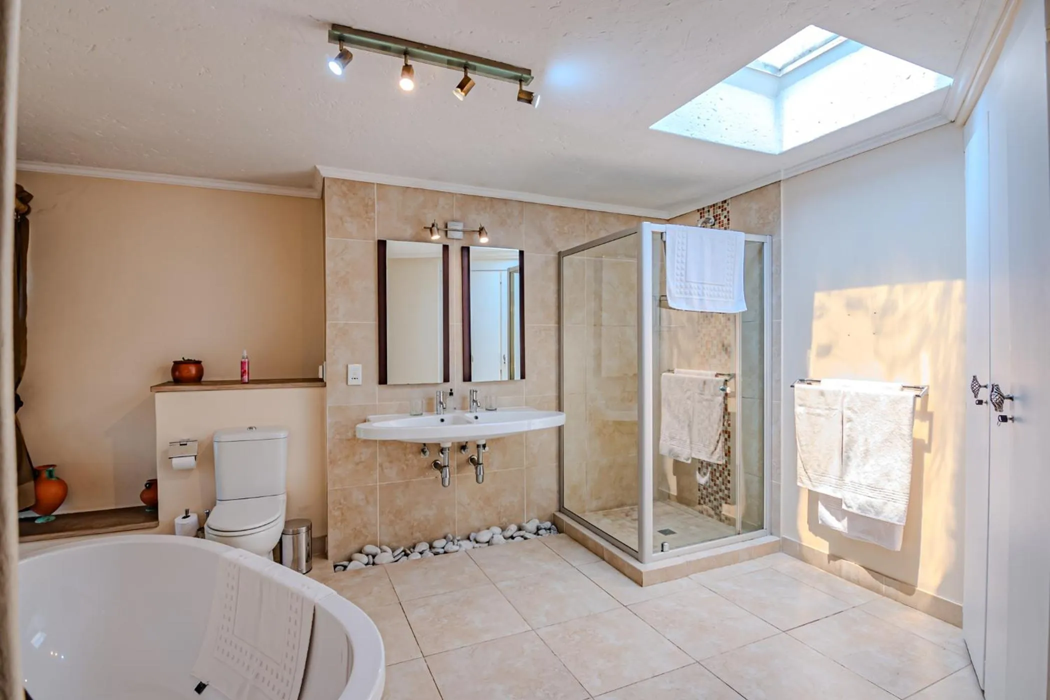 Shower in Lourie Lodge