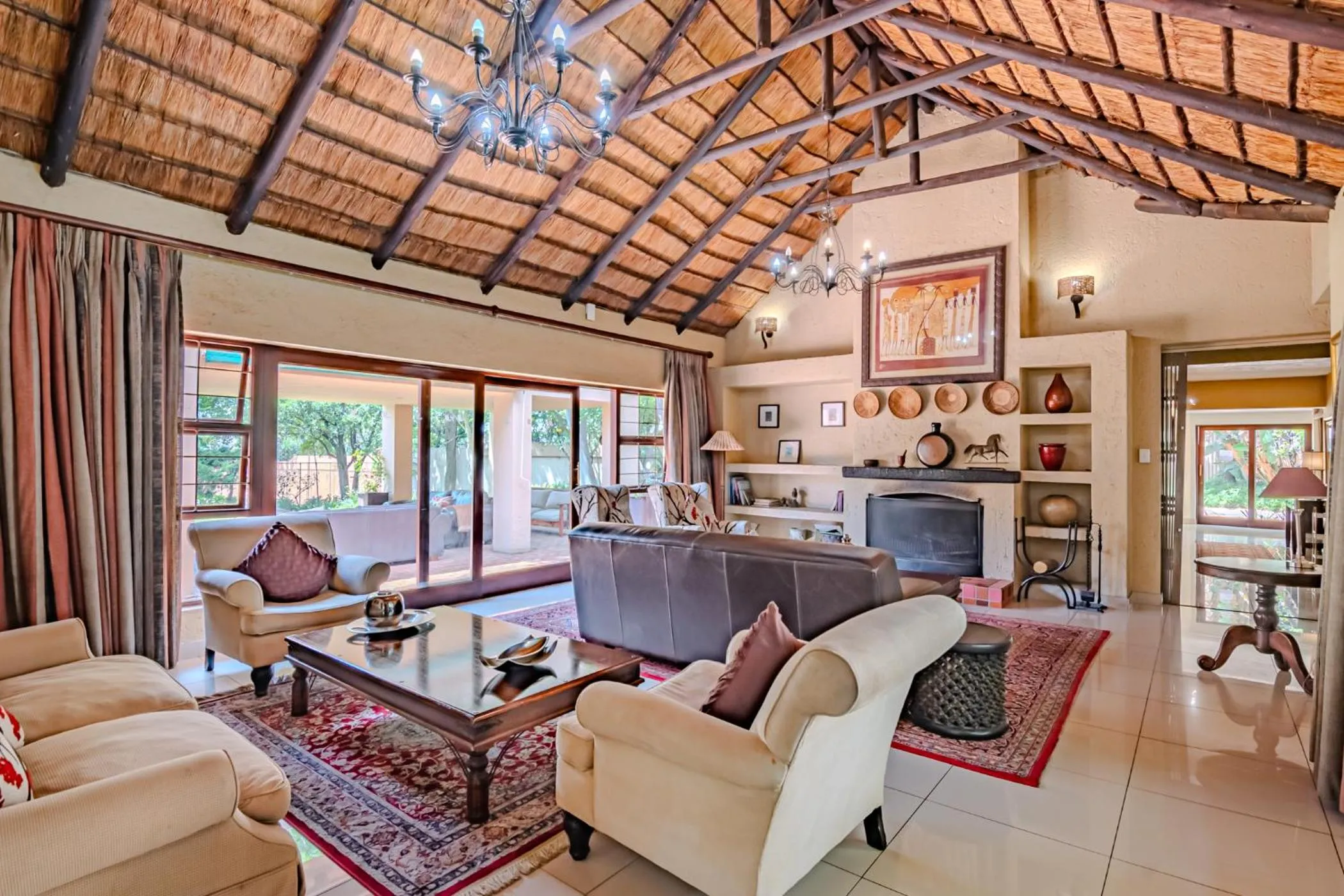 Living room in Lourie Lodge