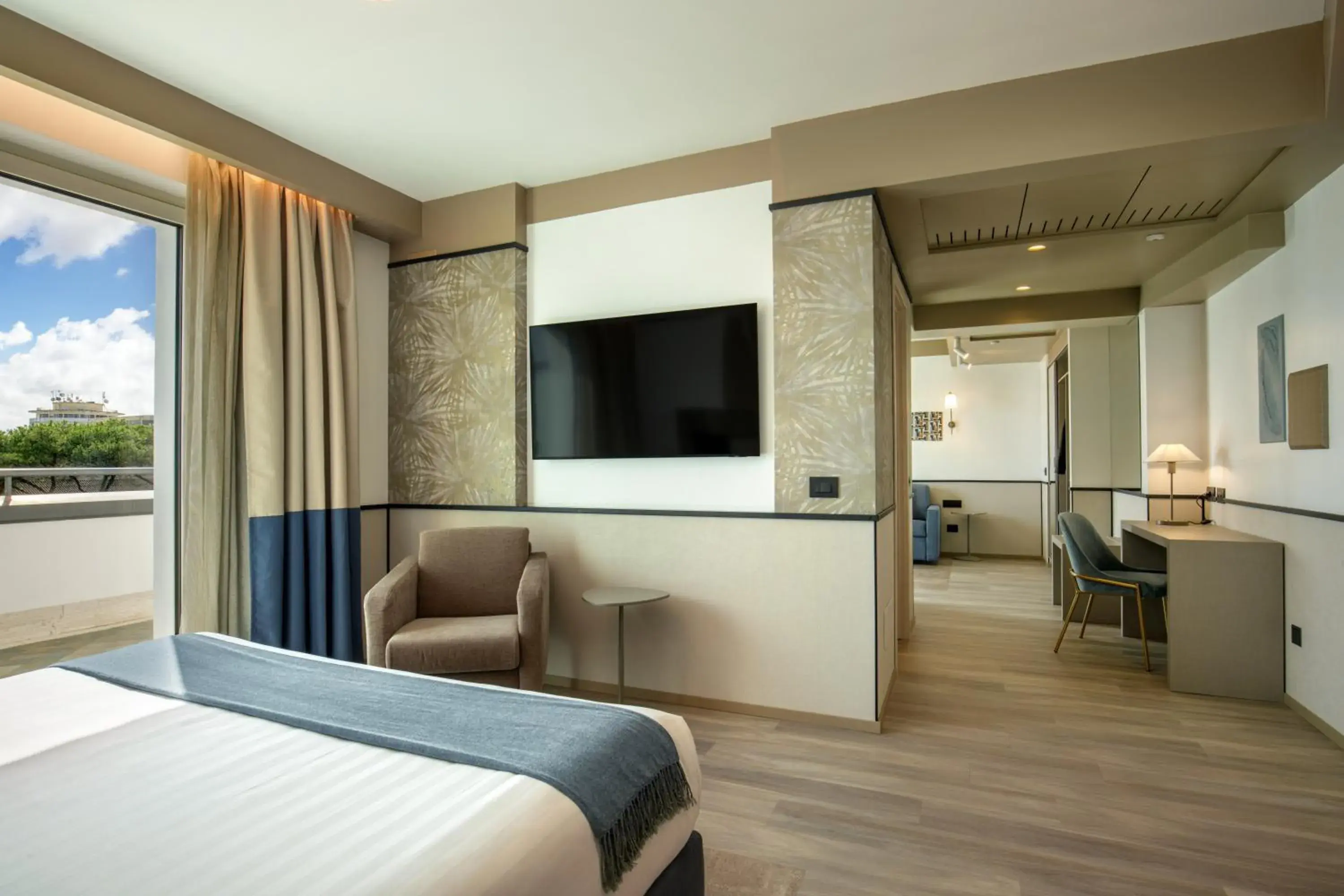 Photo of the whole room, Bed in Hotel Domidea Photo of the whole room, Bed in Hotel Domidea