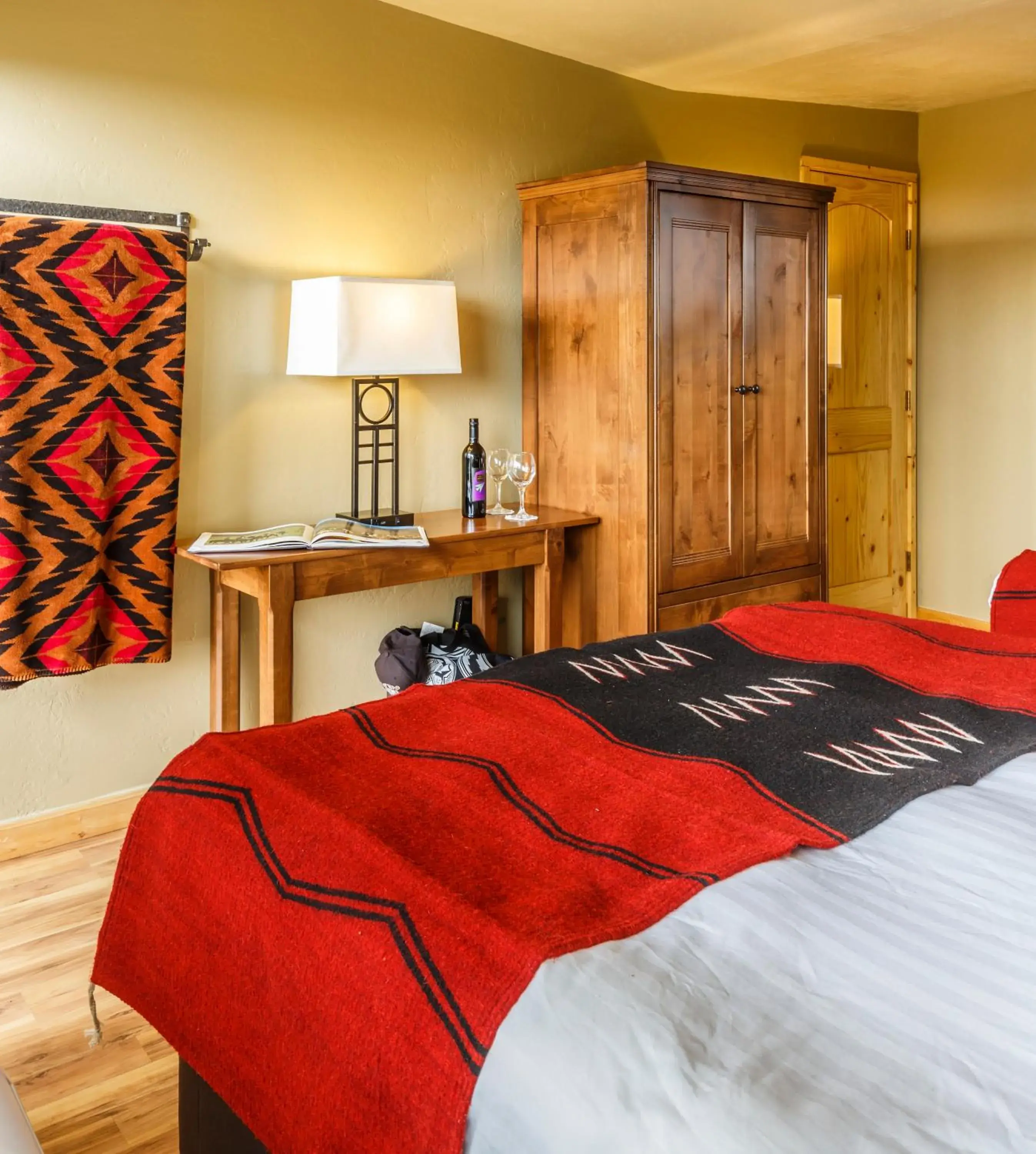 Photo of the whole room, Bed in Far View Lodge Photo of the whole room, Bed in Far View Lodge