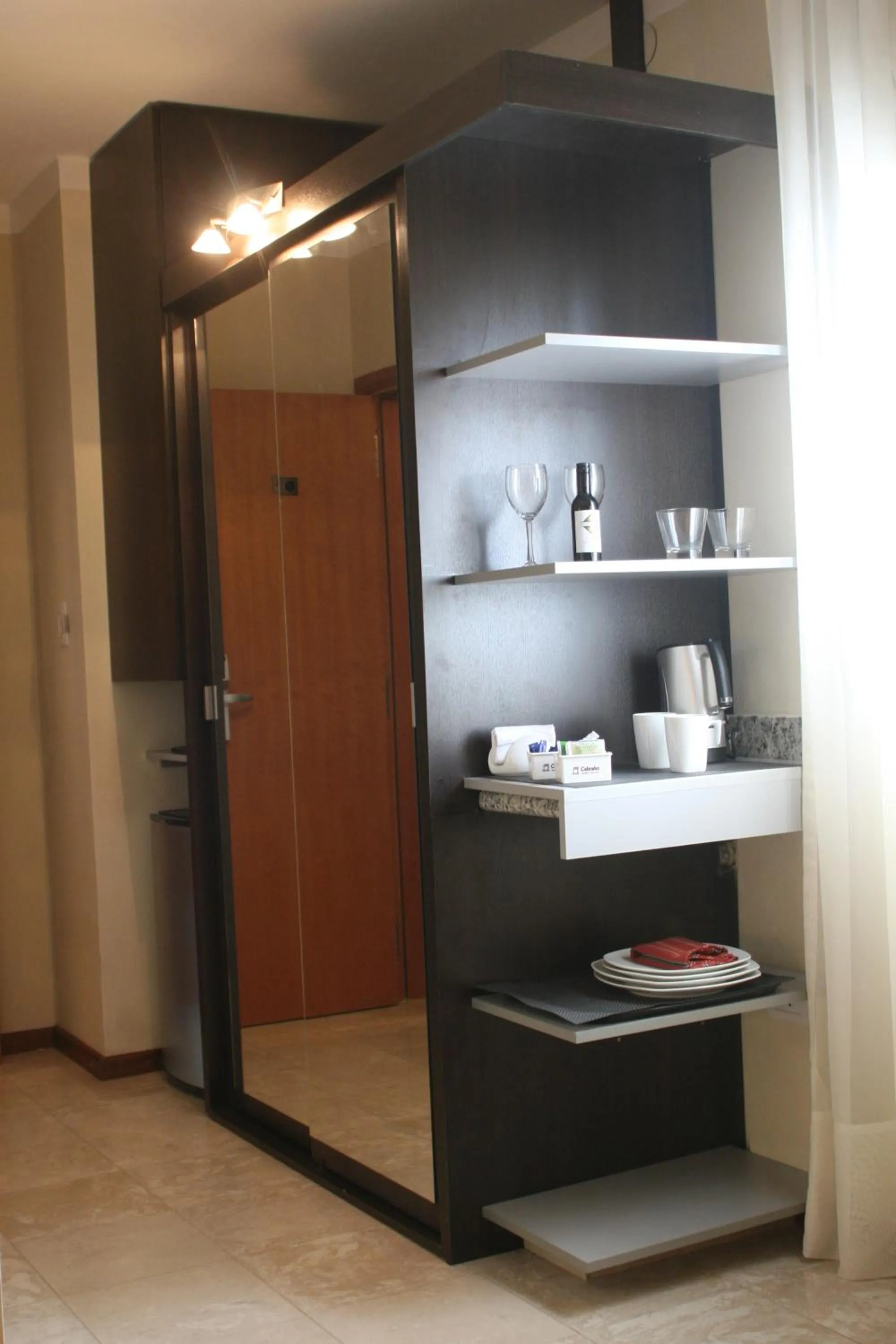 Zoom Apartments Hotel