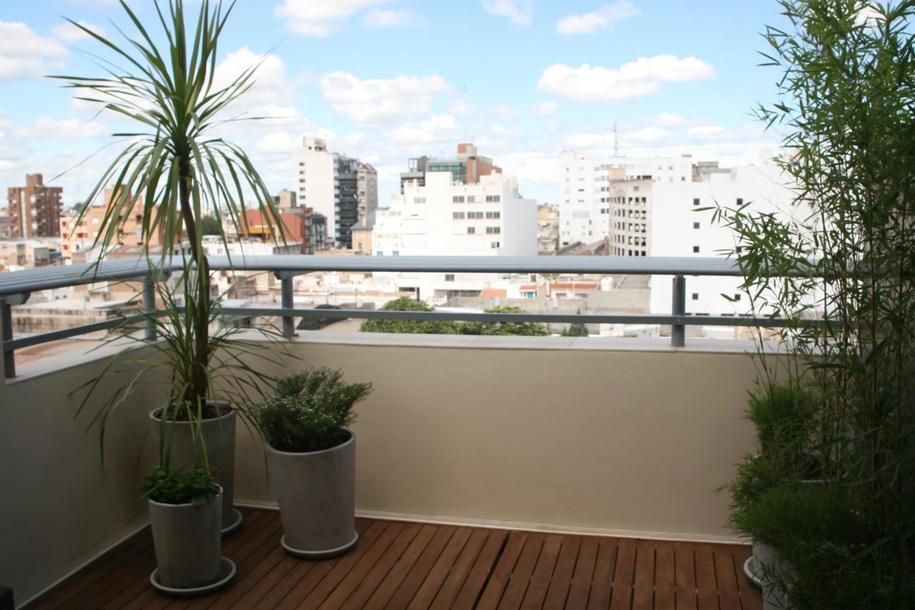 Zoom Apartments Hotel