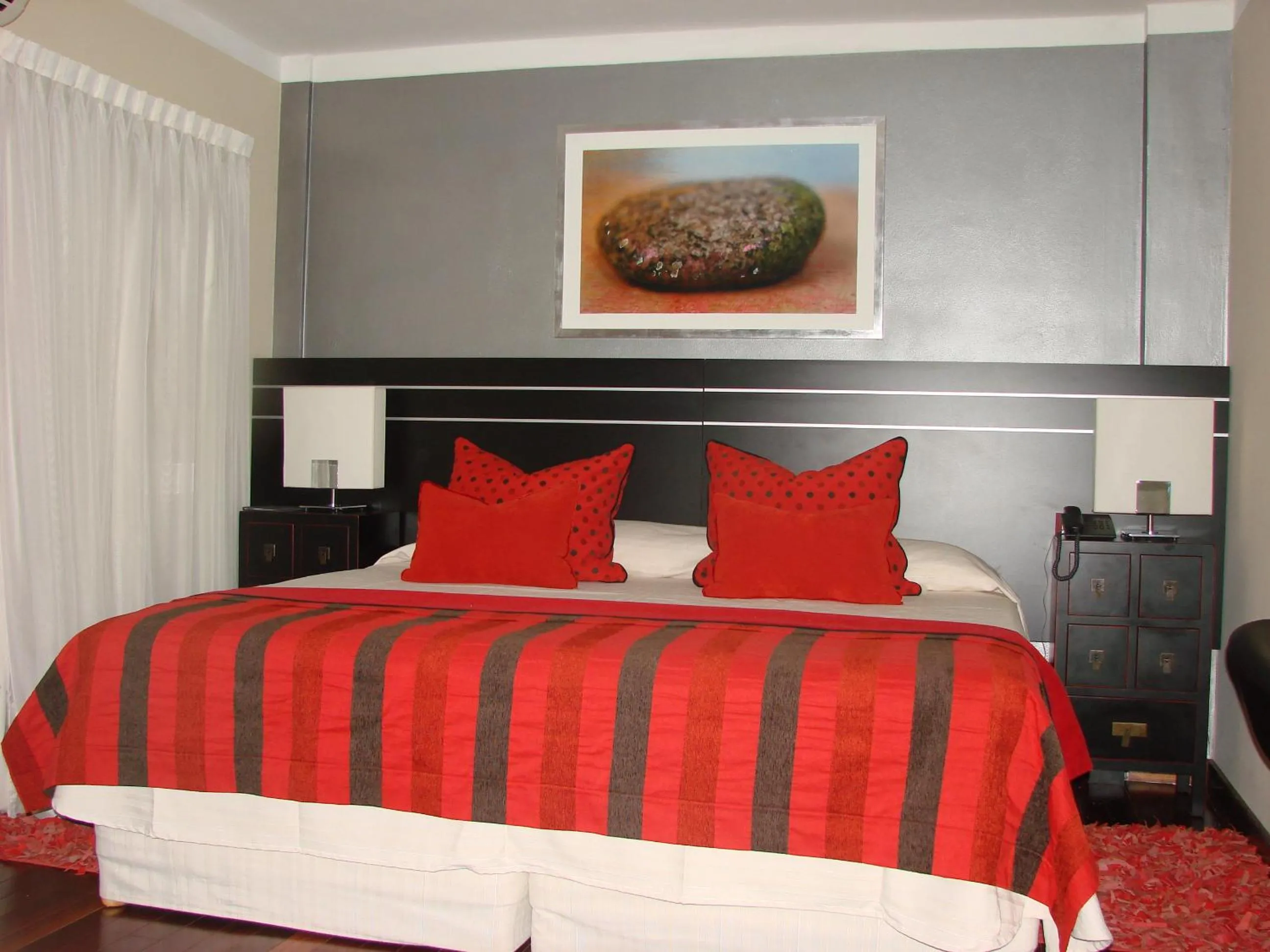 Zoom Apartments Hotel