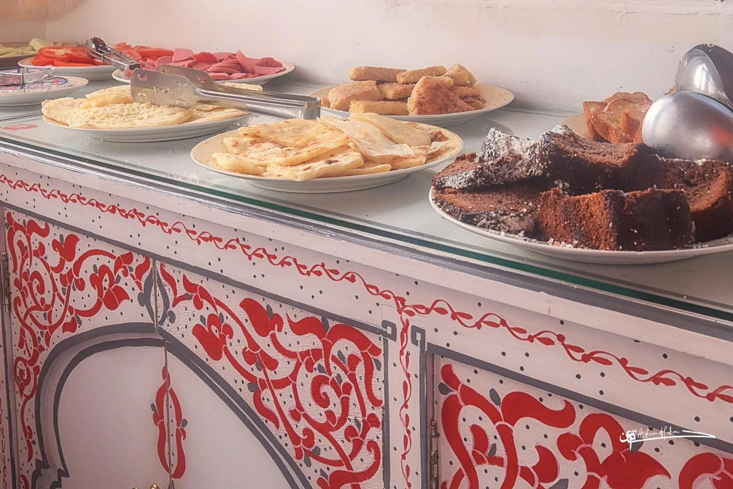 Restaurant/places to eat in Hotel Madrid