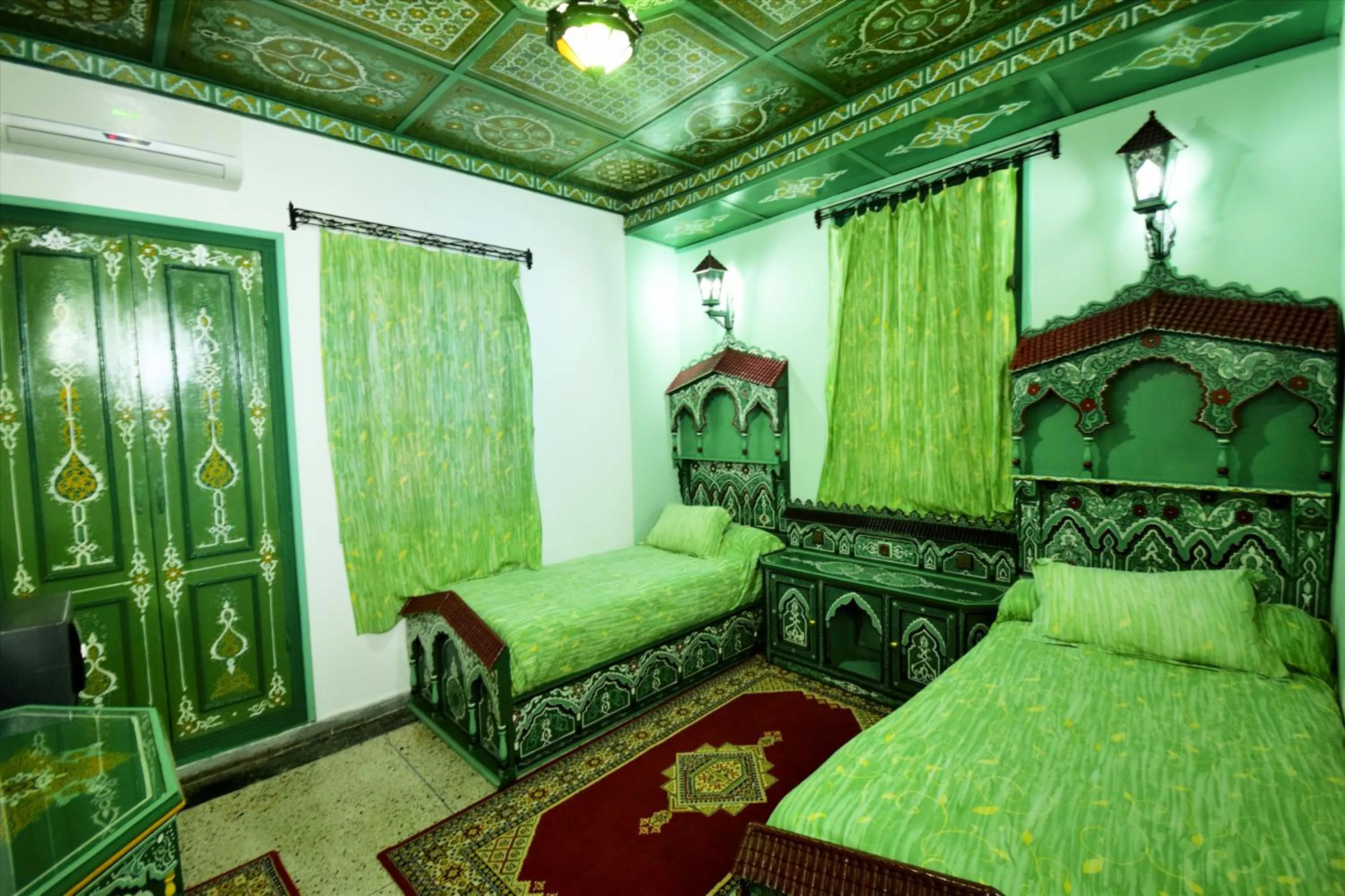 Bedroom, Bed in Hotel Madrid