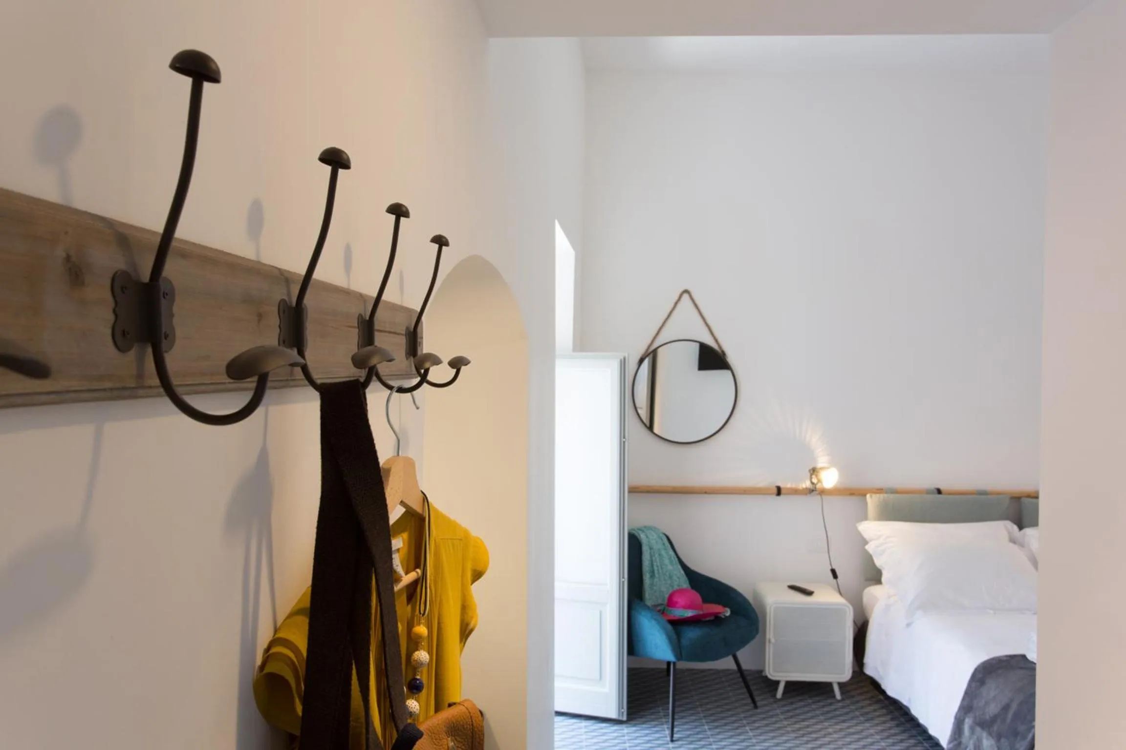 Decorative detail, Bed in Intervallo Boutique Hotel