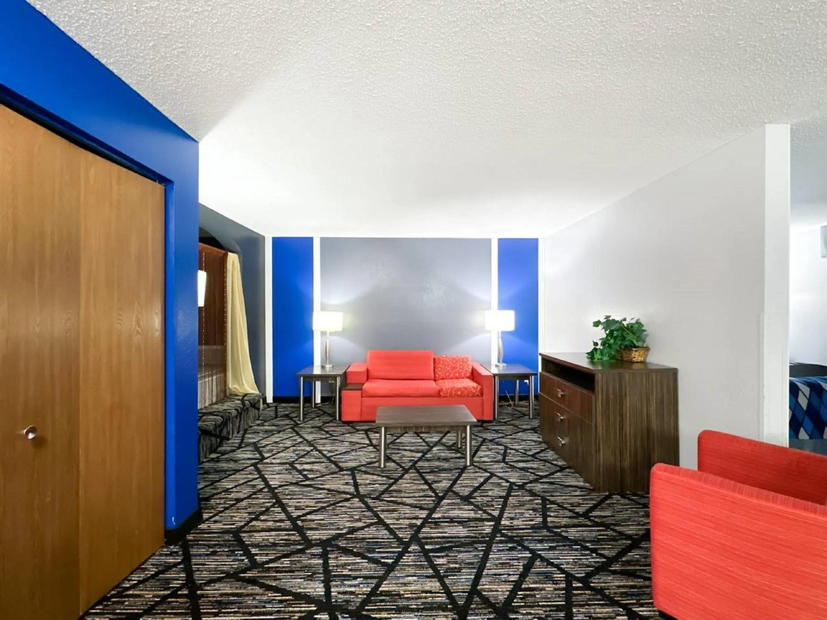 Living room in Blaine Town Inn & Suites