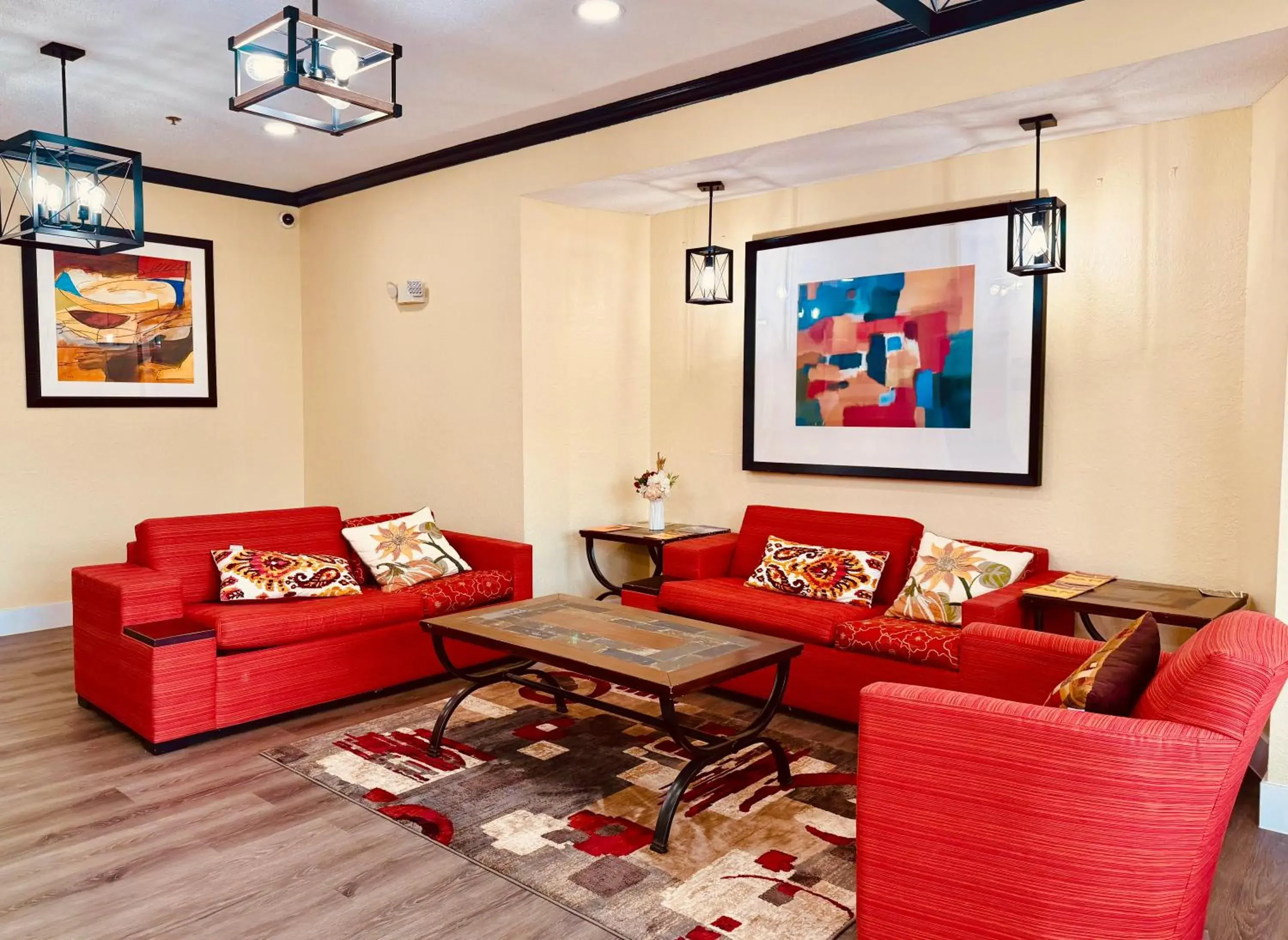 Lobby or reception in Blaine Town Inn & Suites Lobby or reception in Blaine Town Inn & Suites