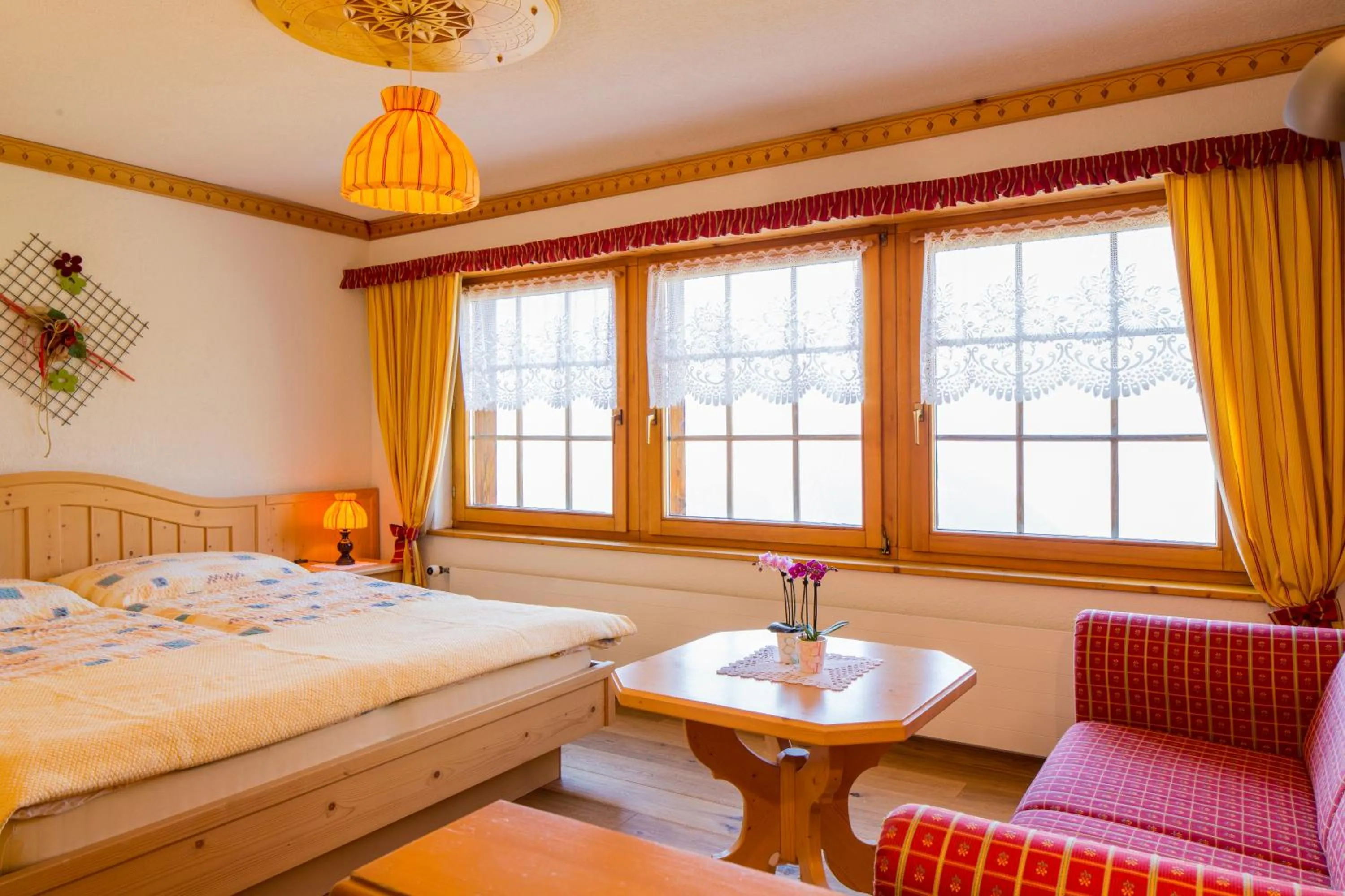 Photo of the whole room, Bed in Alpenhotel zur Wildi Lauchernalp
