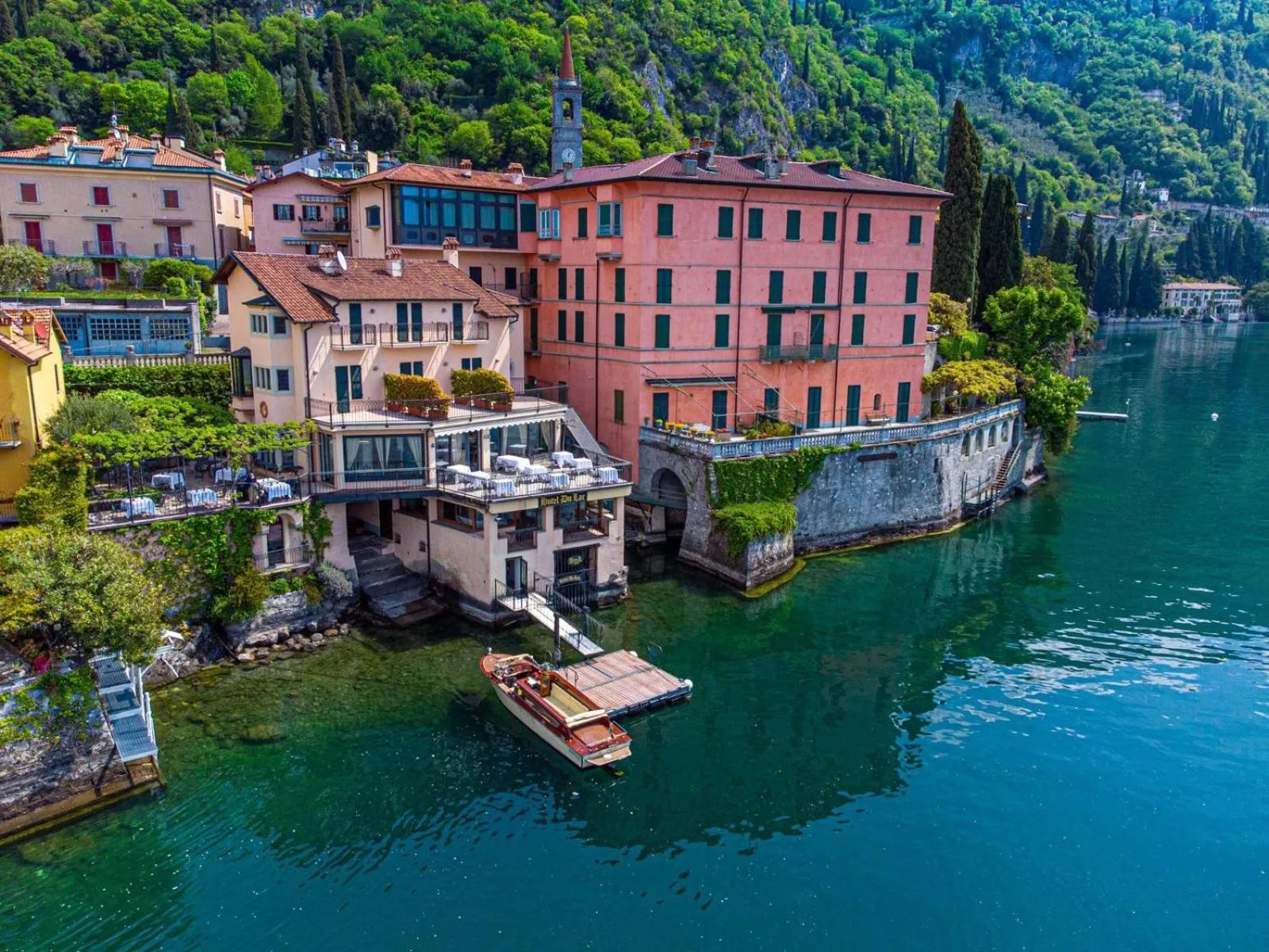 Property building in Hotel du Lac Varenna