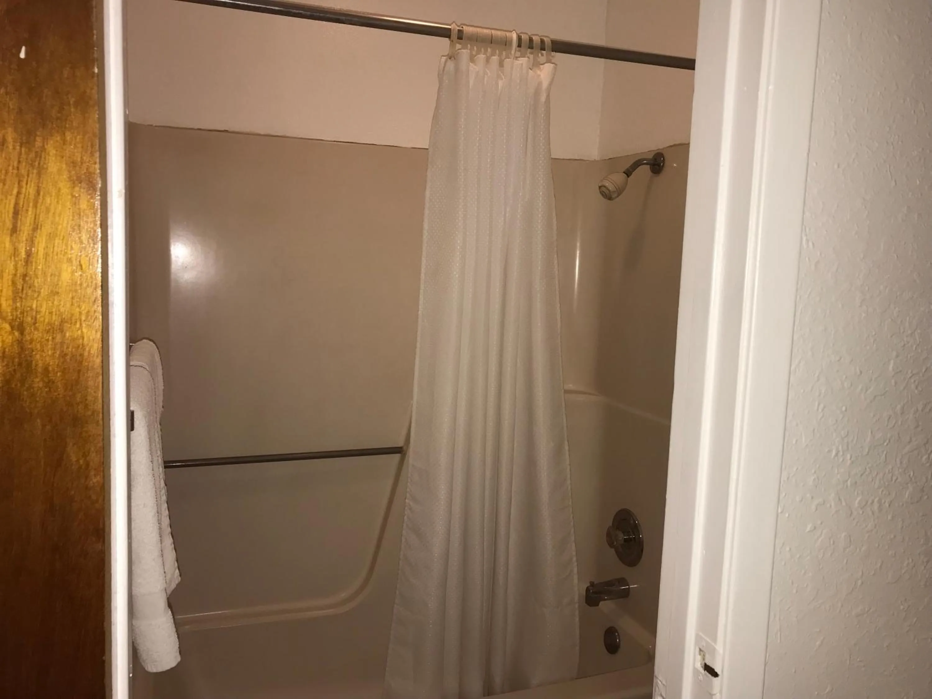 Bathroom in Luxury Inn