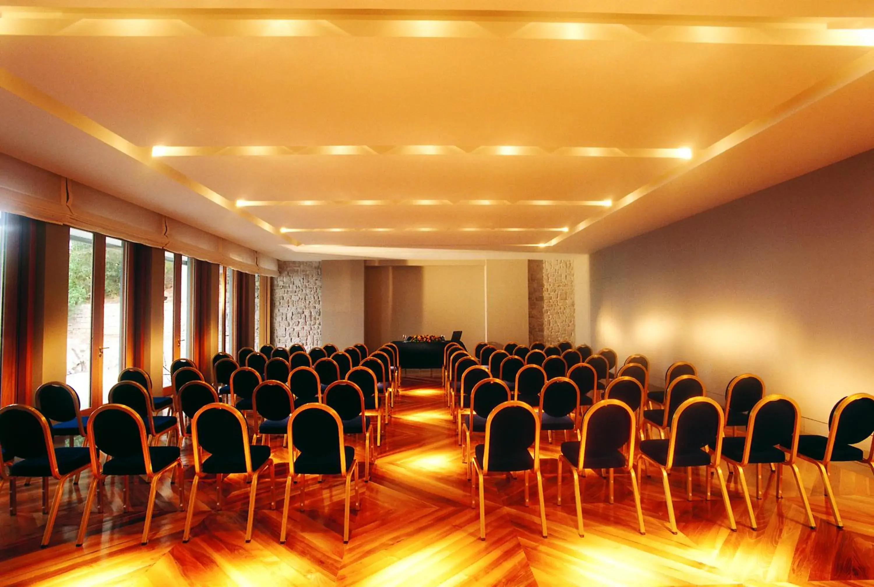 Meeting/conference room in Nafplia Palace Hotel & Villas Meeting/conference room in Nafplia Palace Hotel & Villas