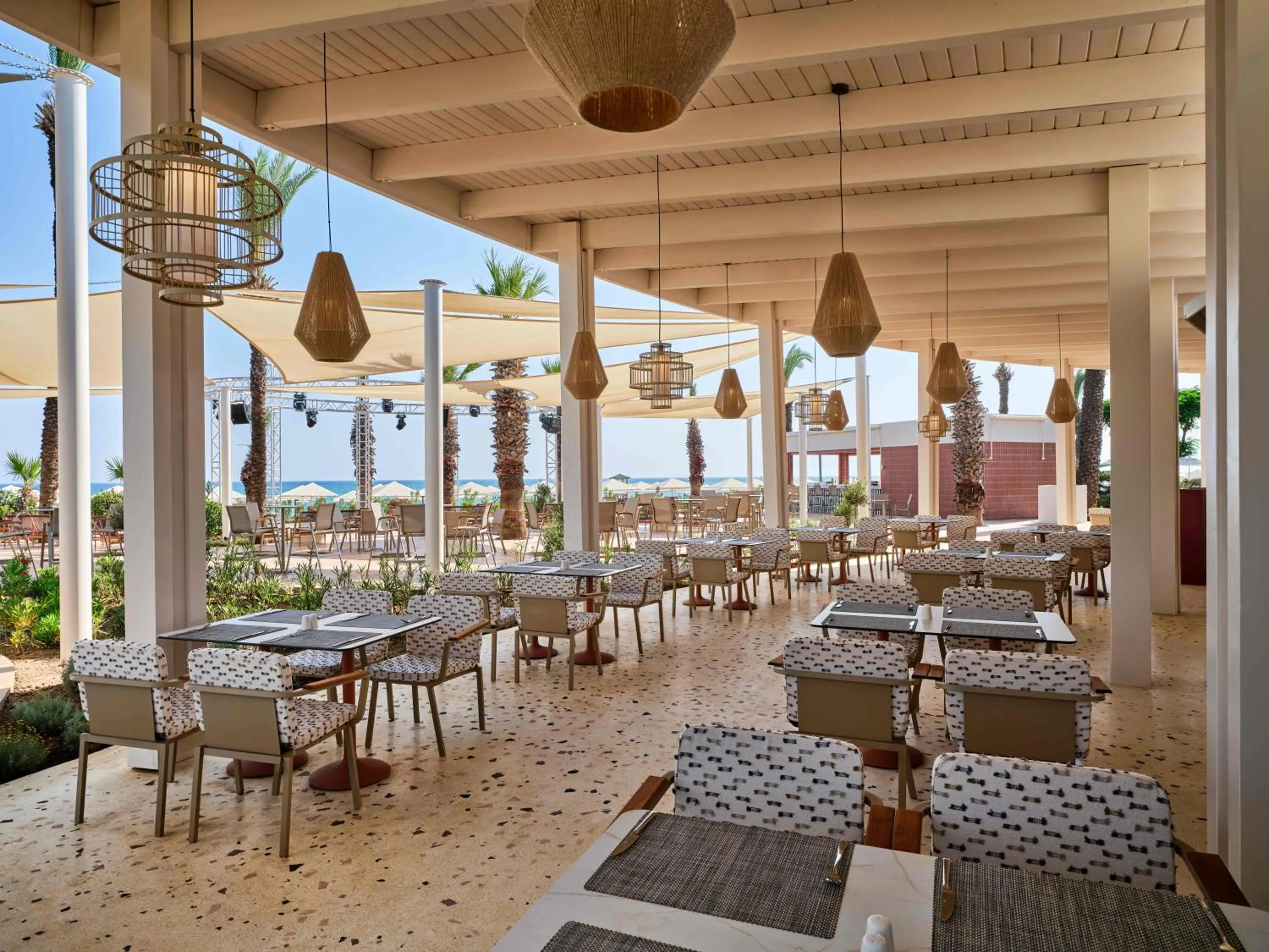 Restaurant/places to eat in Paloma Grida