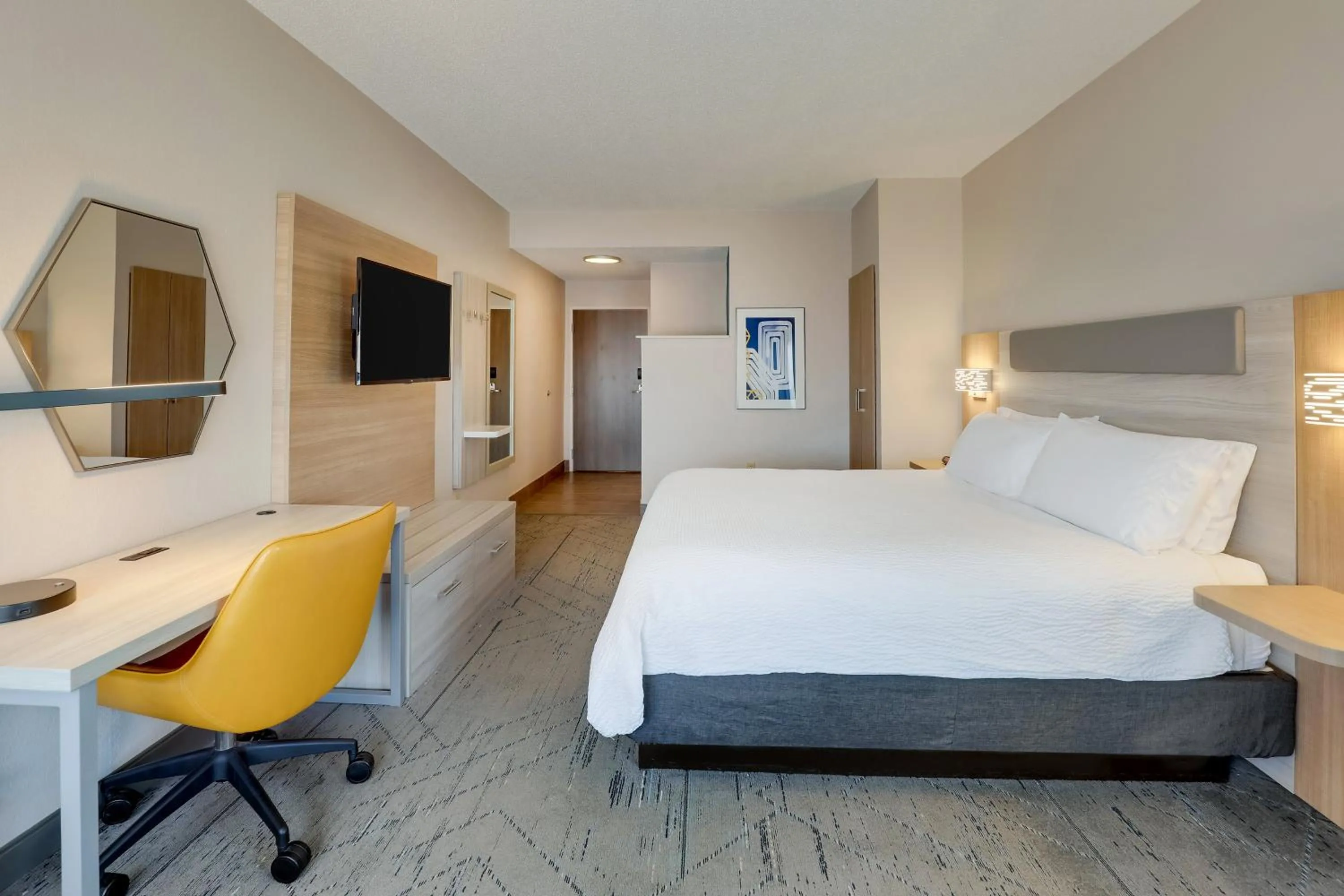 Photo of the whole room, Bed in Holiday Inn Express & Suites Orangeburg by IHG