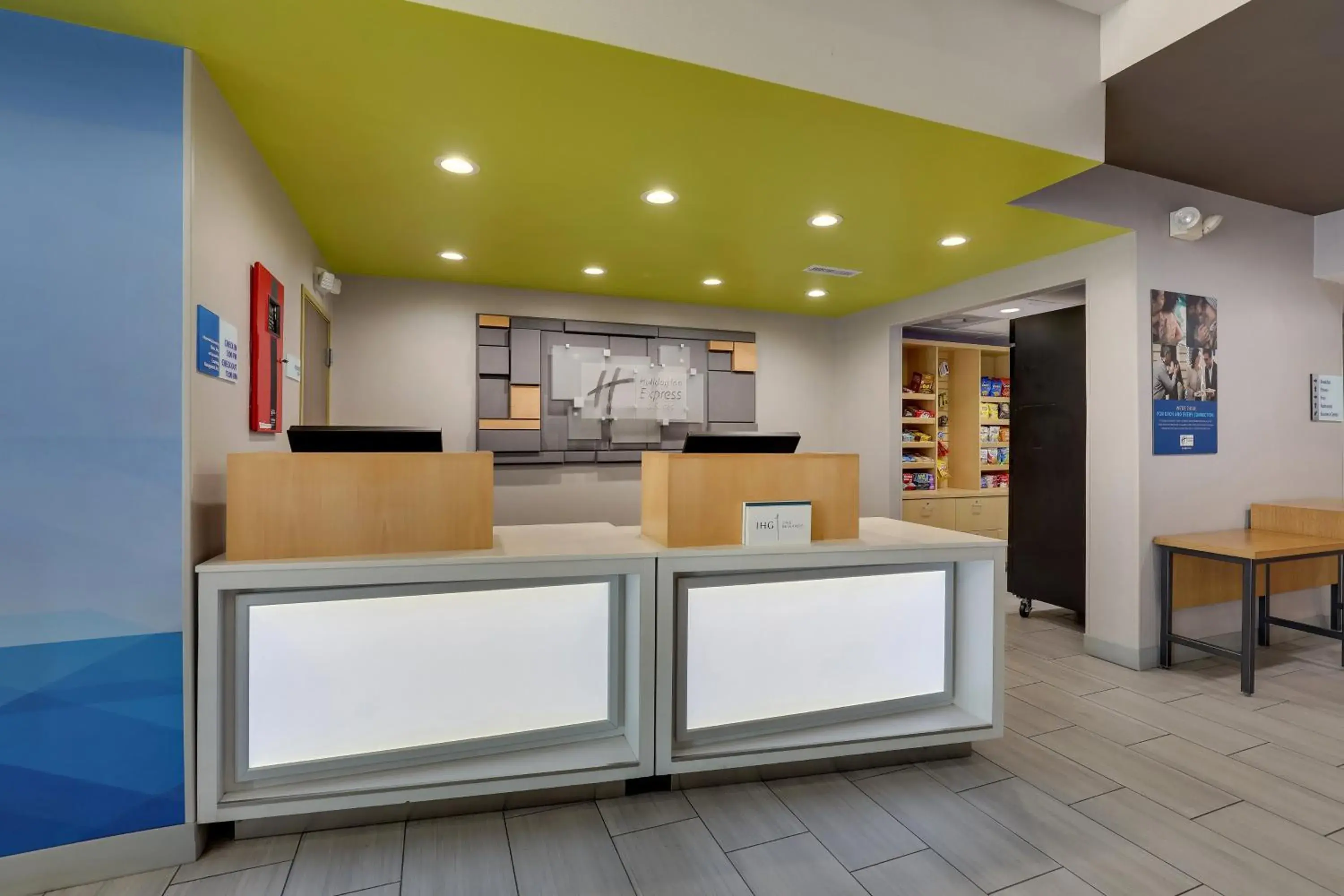 Property building in Holiday Inn Express & Suites Orangeburg by IHG Property building in Holiday Inn Express & Suites Orangeburg by IHG